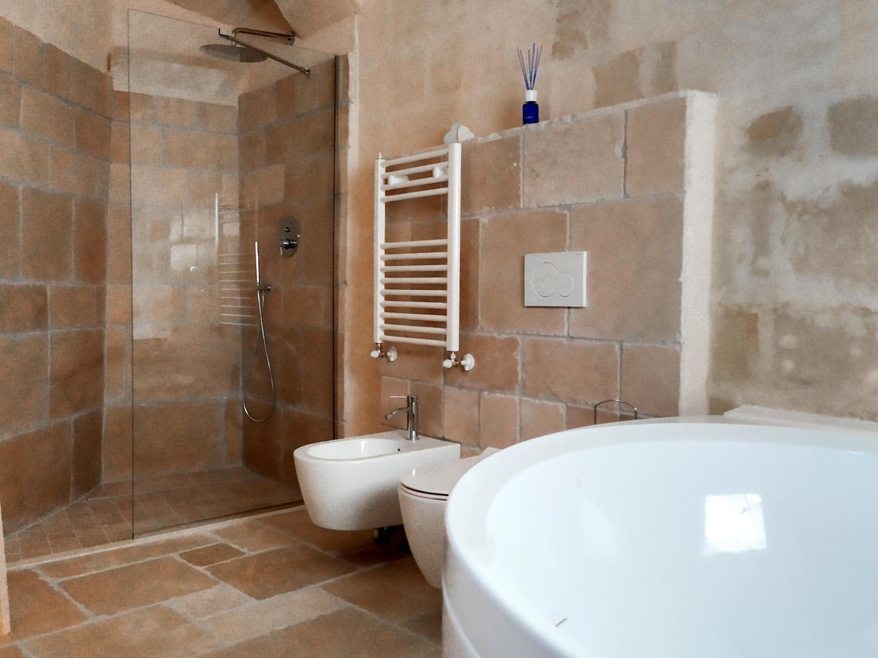 Deluxe Double or Twin Room with Spa Bath - Photo 19