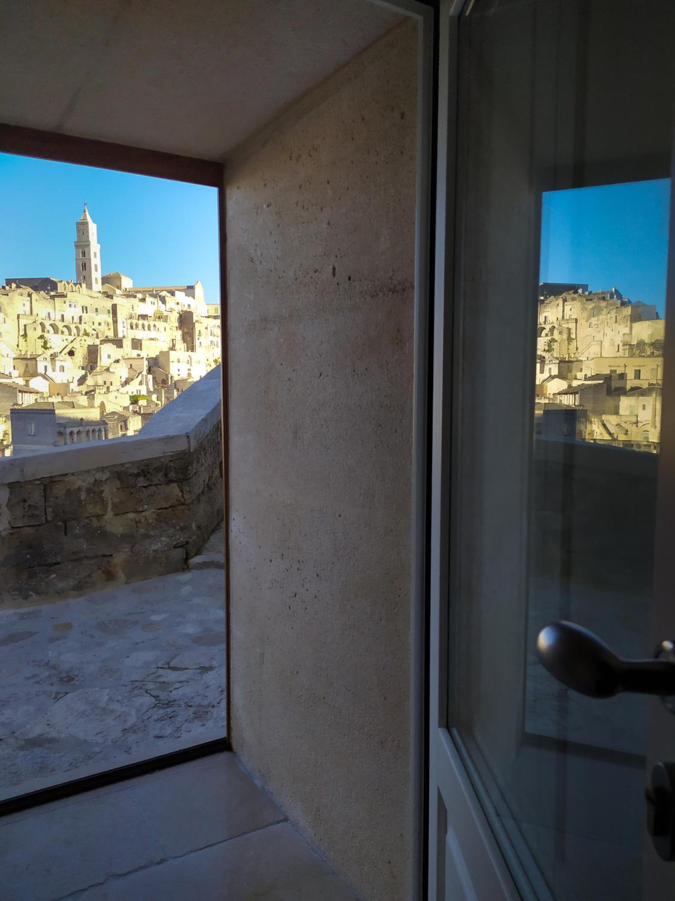 Double Room with Private Bathroom - Photo 4