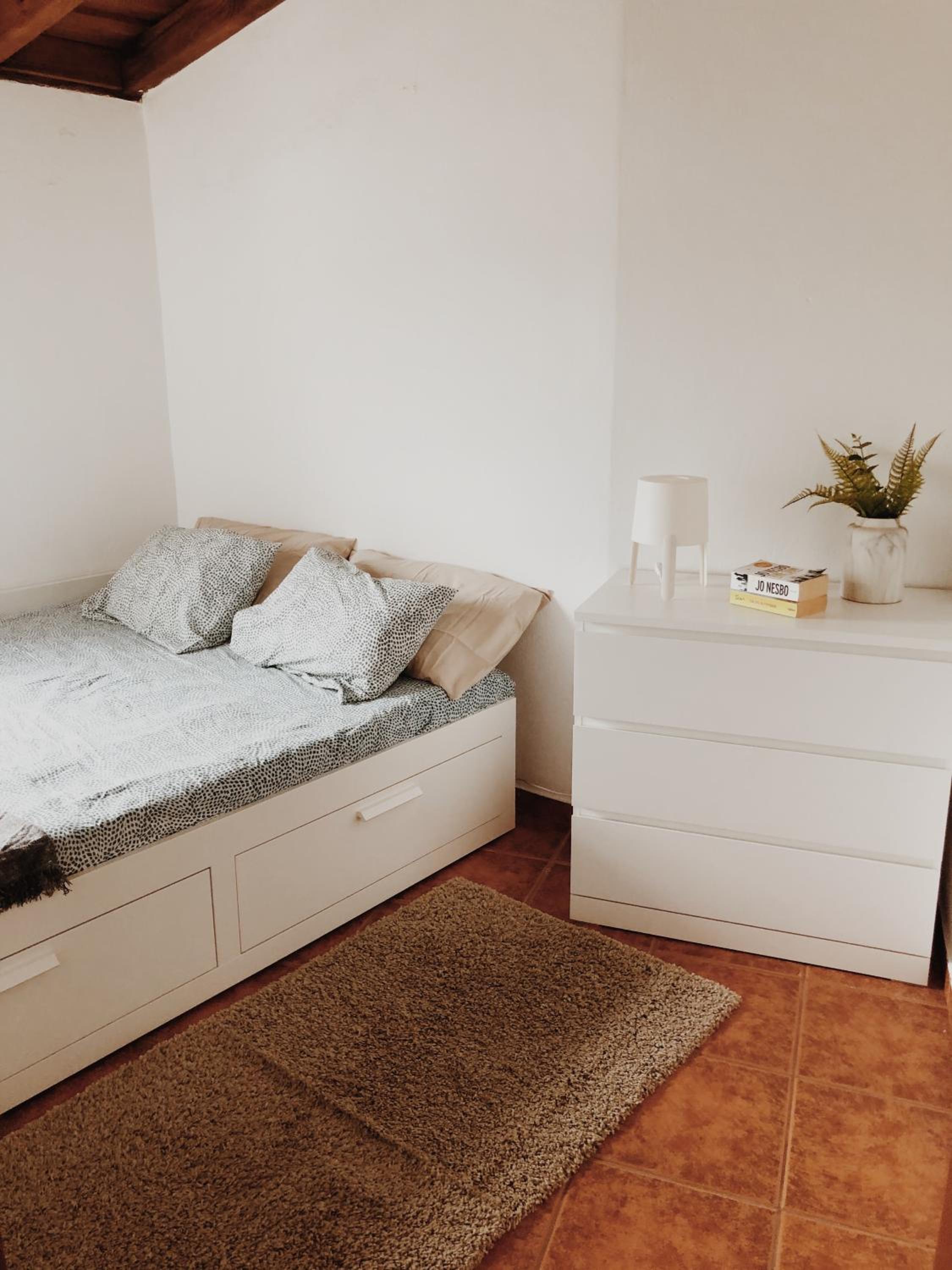 Two-Bedroom House - Photo 1