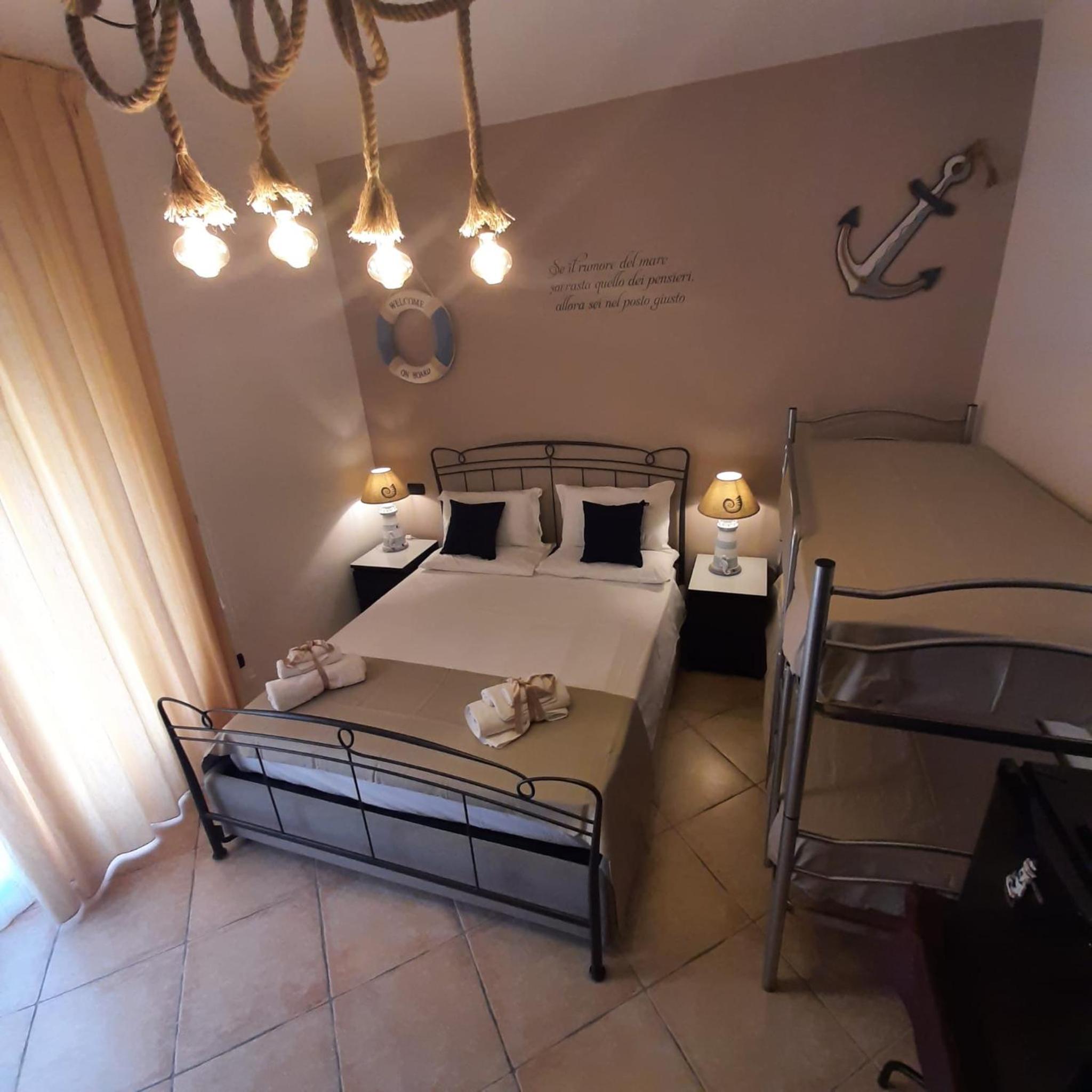 King Room with Sea View - Photo 1