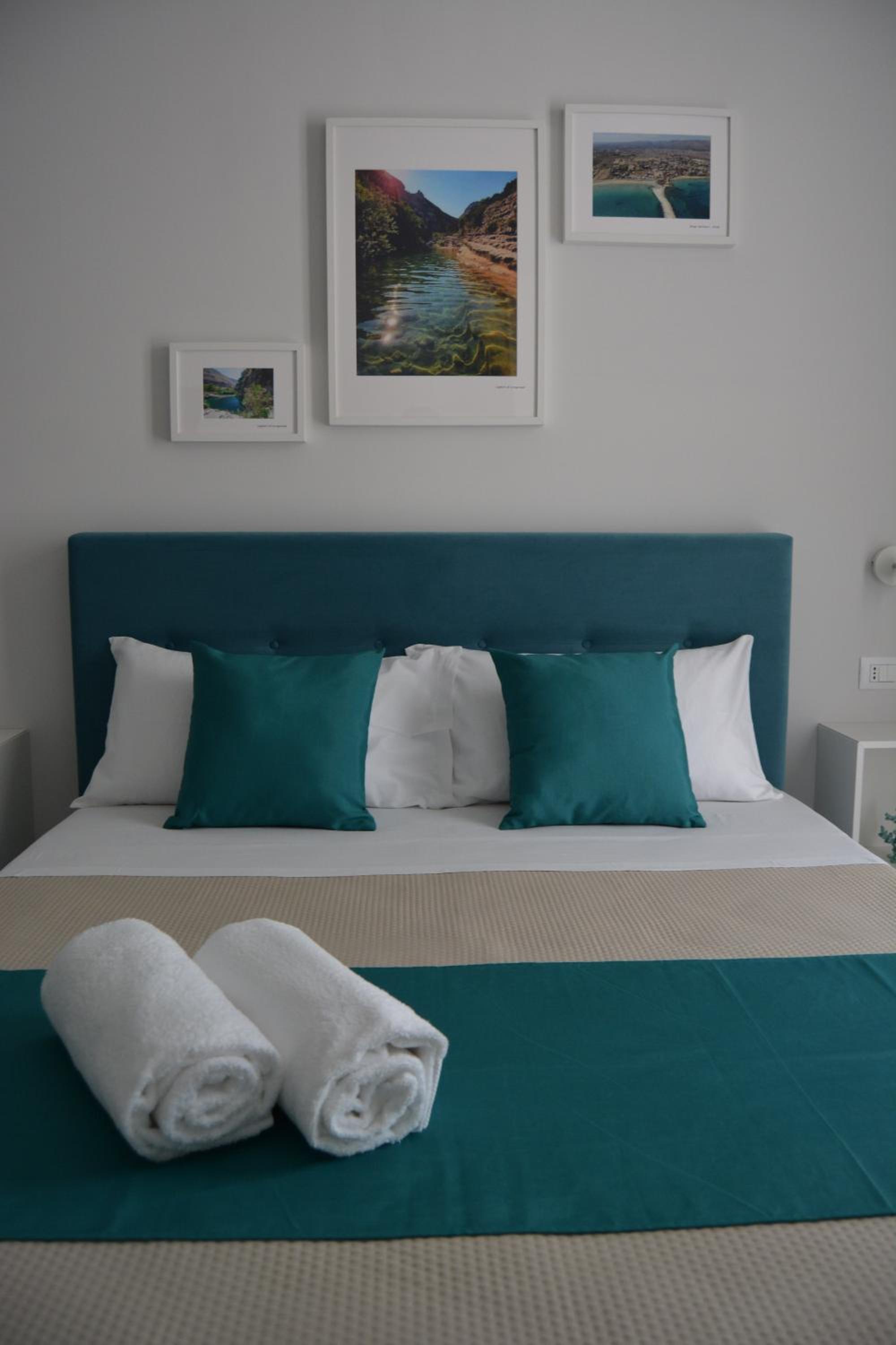 Triple Room with Private Bathroom photo 3