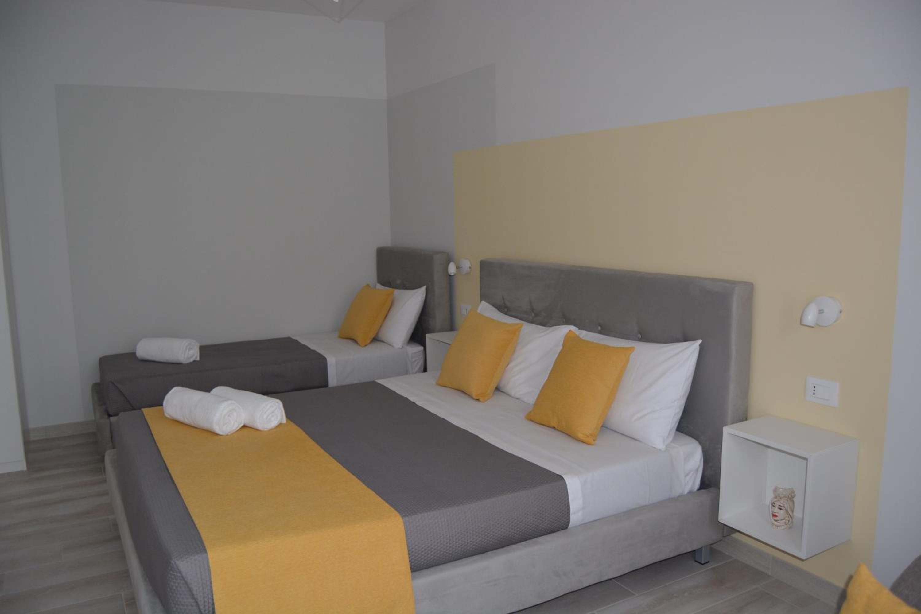 Quadruple Room with Private Bathroom