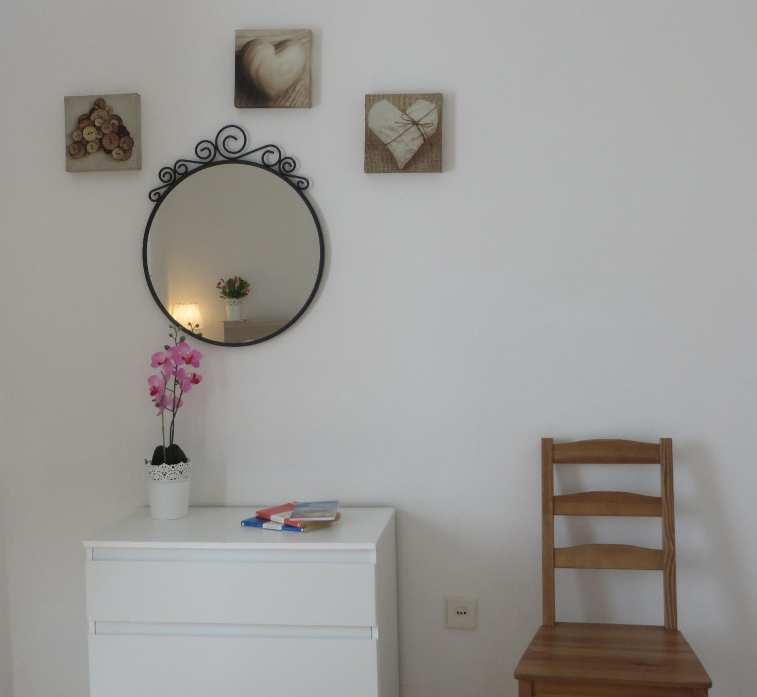 Two-Bedroom House - Photo 3