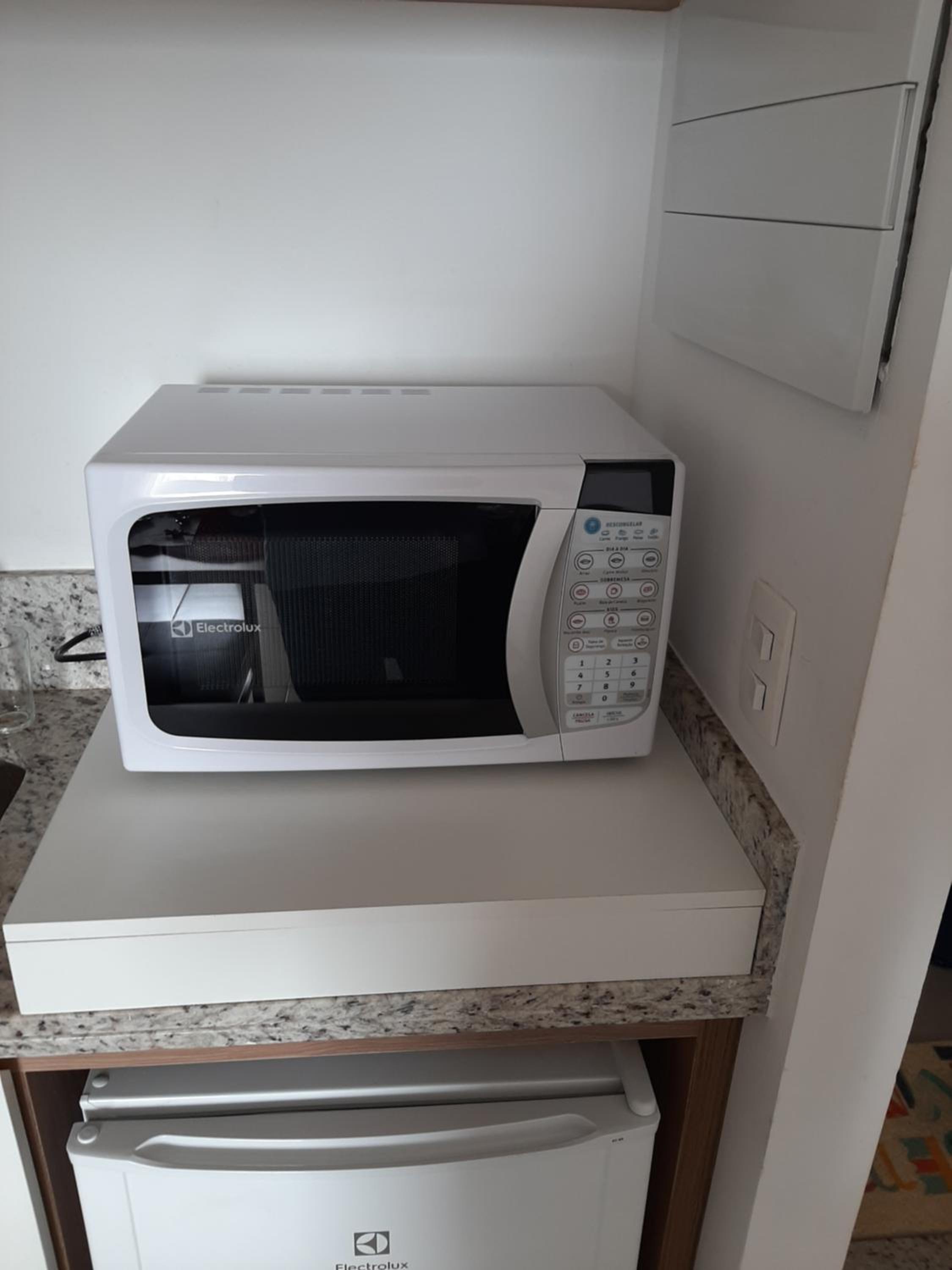 Studio Apartment - Photo 30