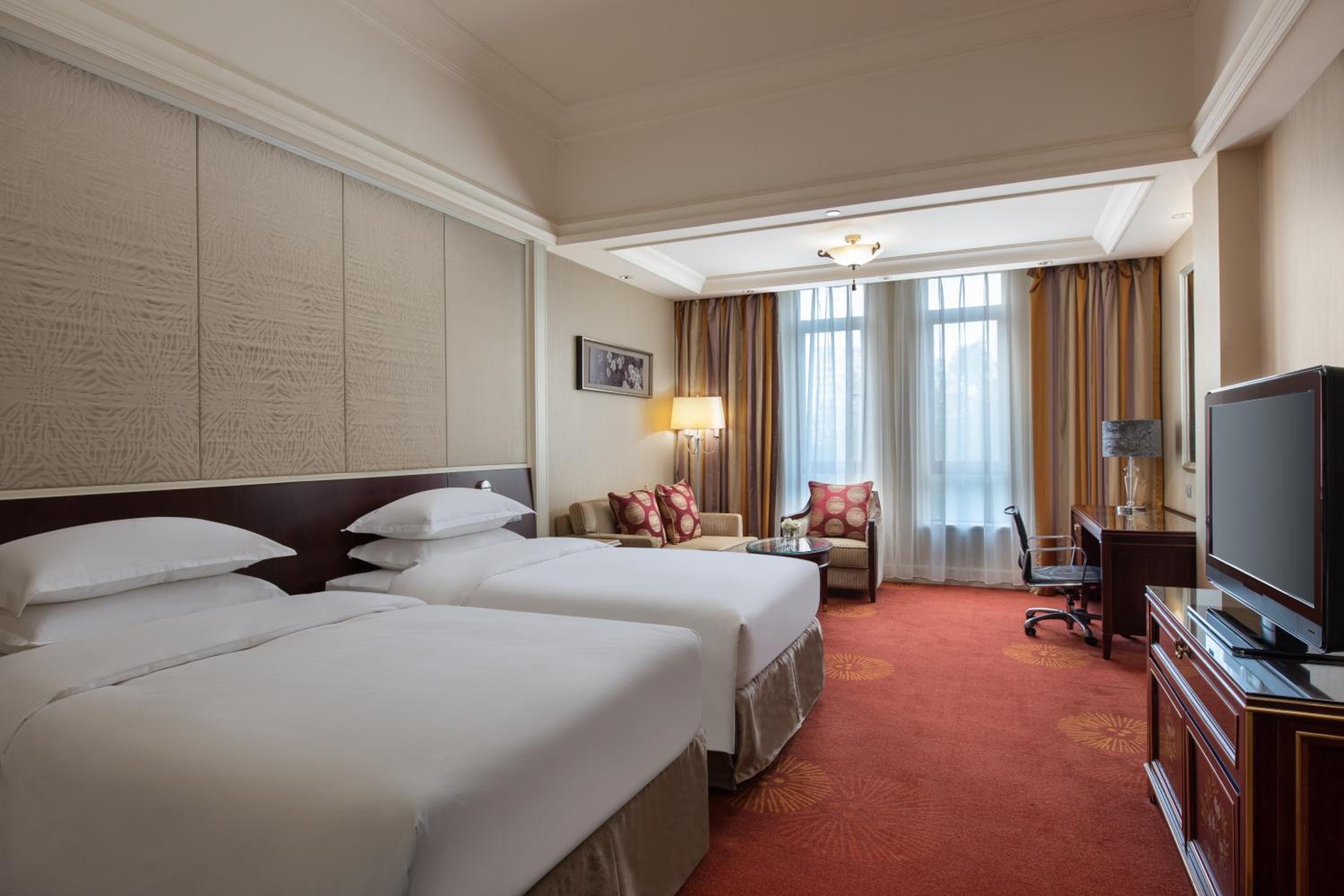 Premium Double Room with Two Double Beds - Smoking photo 1