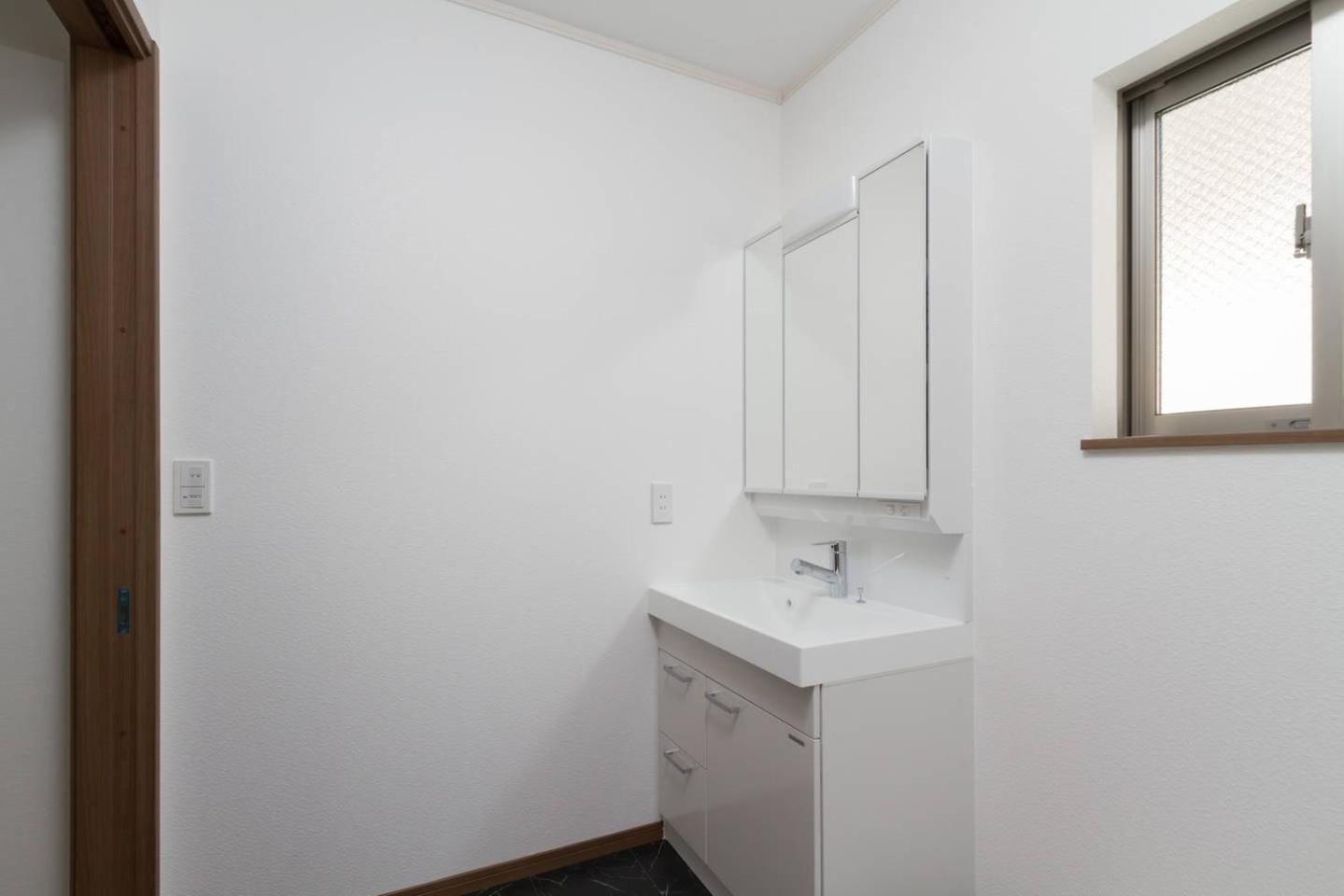 Two-Bedroom House - Photo 9