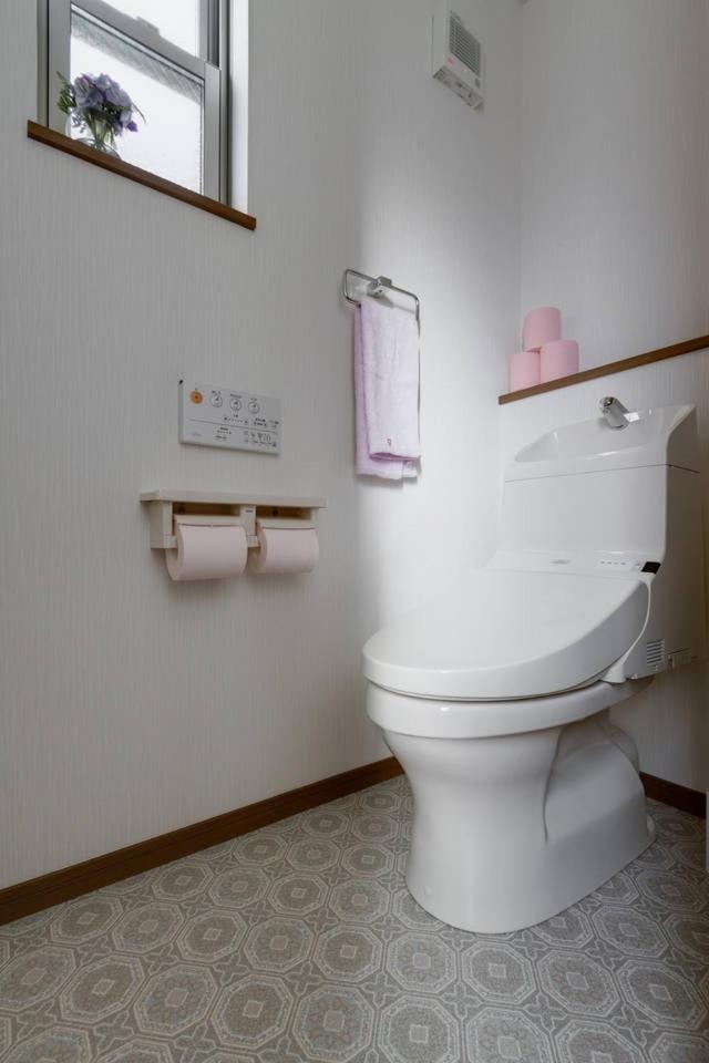 Two-Bedroom House - Photo 10