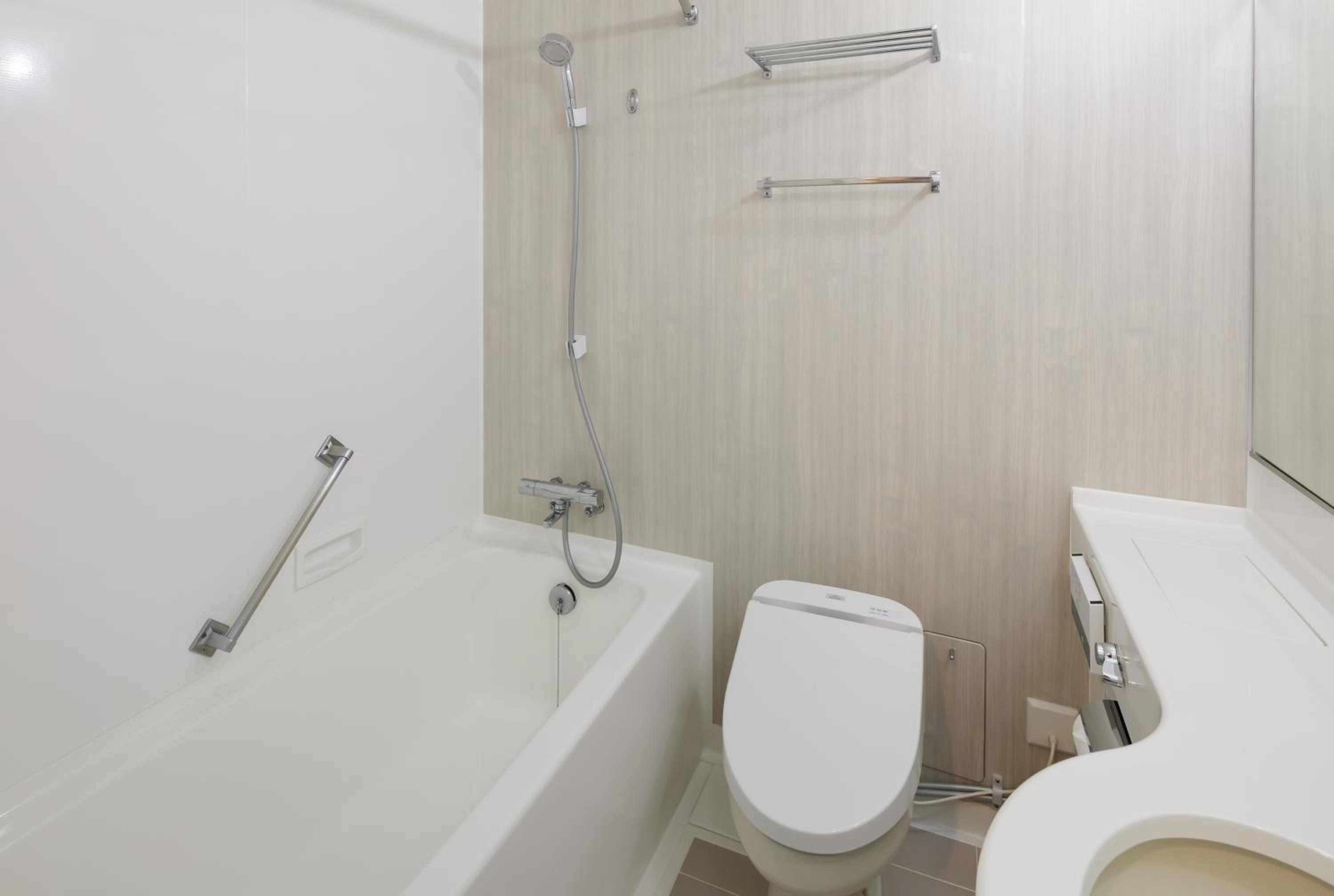 Deluxe Twin Room - Non-Smoking - Photo 6