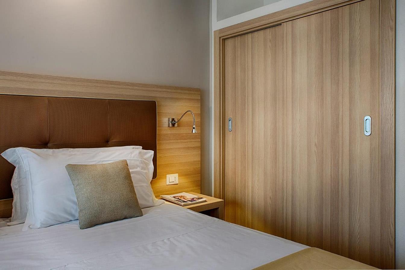 Standard Double Room - Photo 7