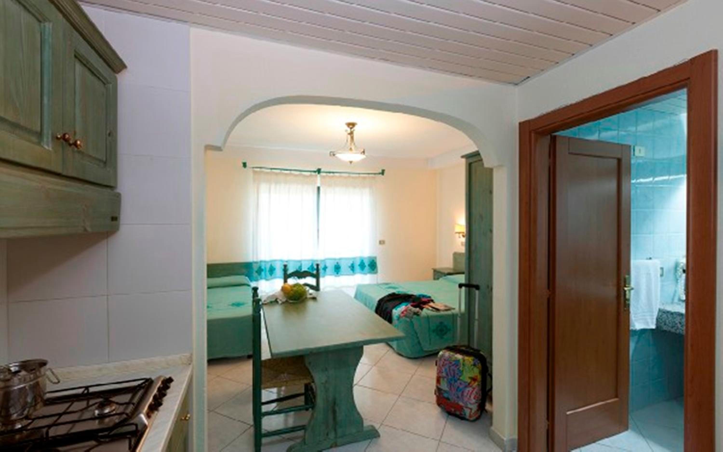 Studio (3 Adults) - Photo 1
