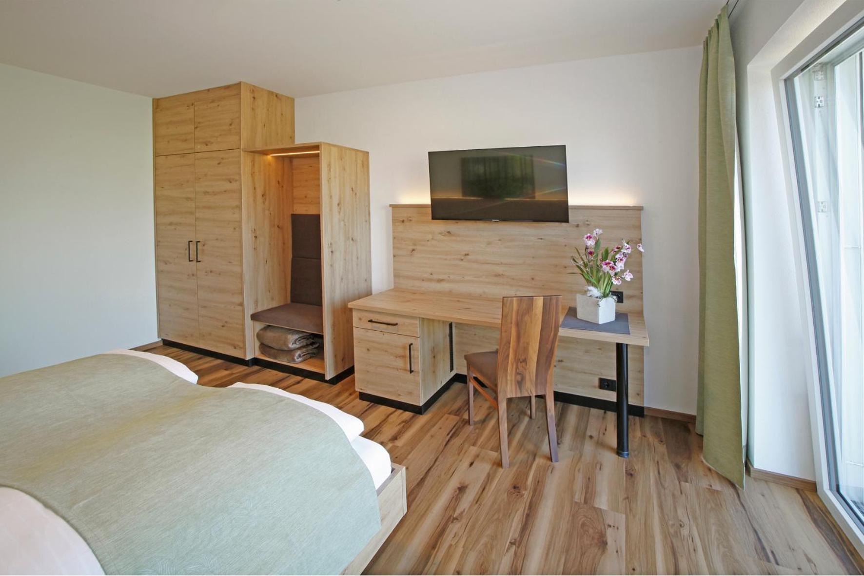 Double Room - Photo 3
