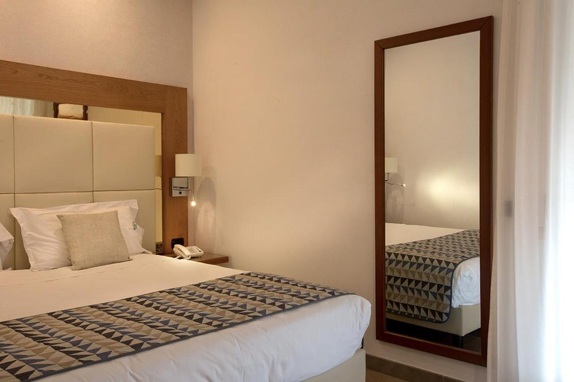 Superior Double Room - Photo 10