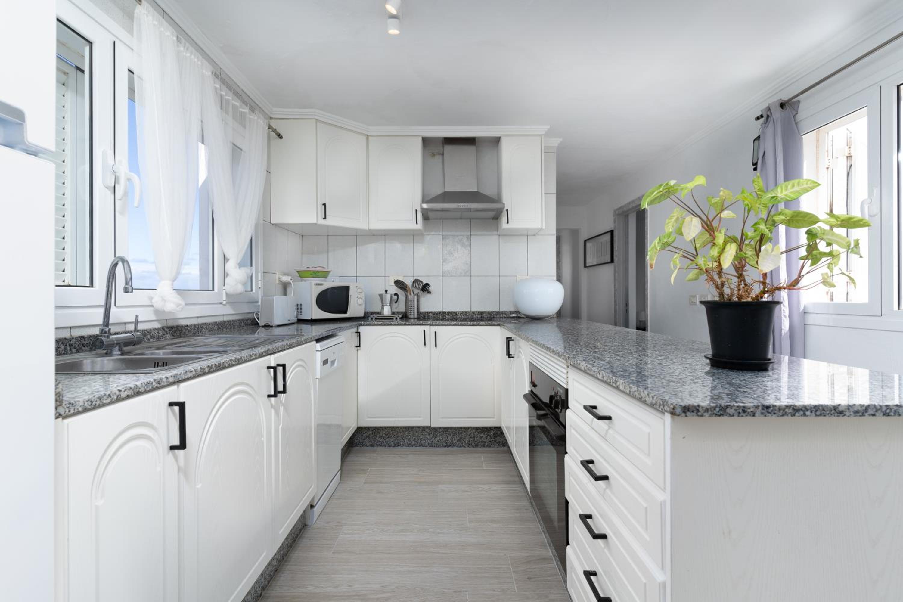 Superior Apartment - Photo 7