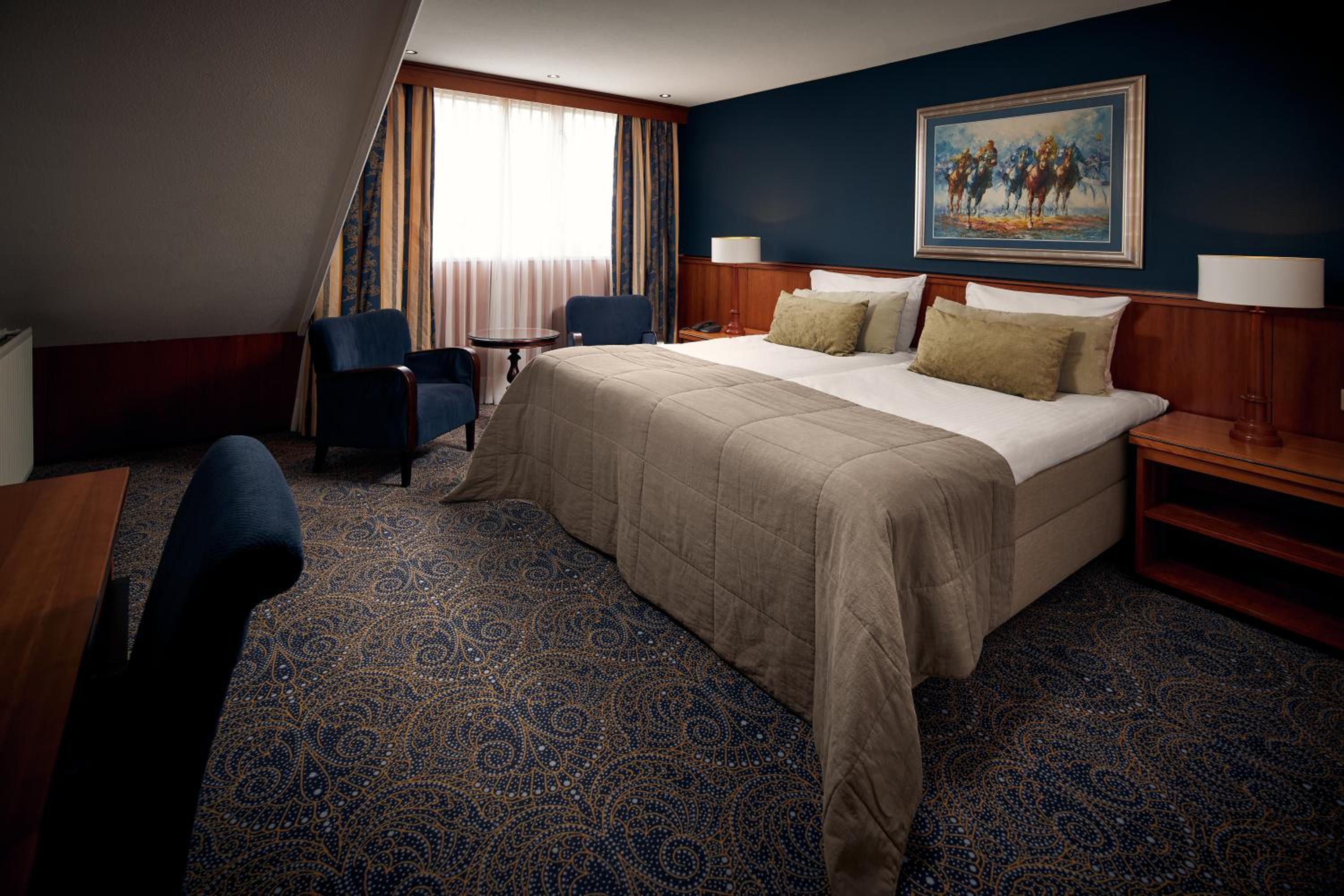 Economy Twin Room photo 1