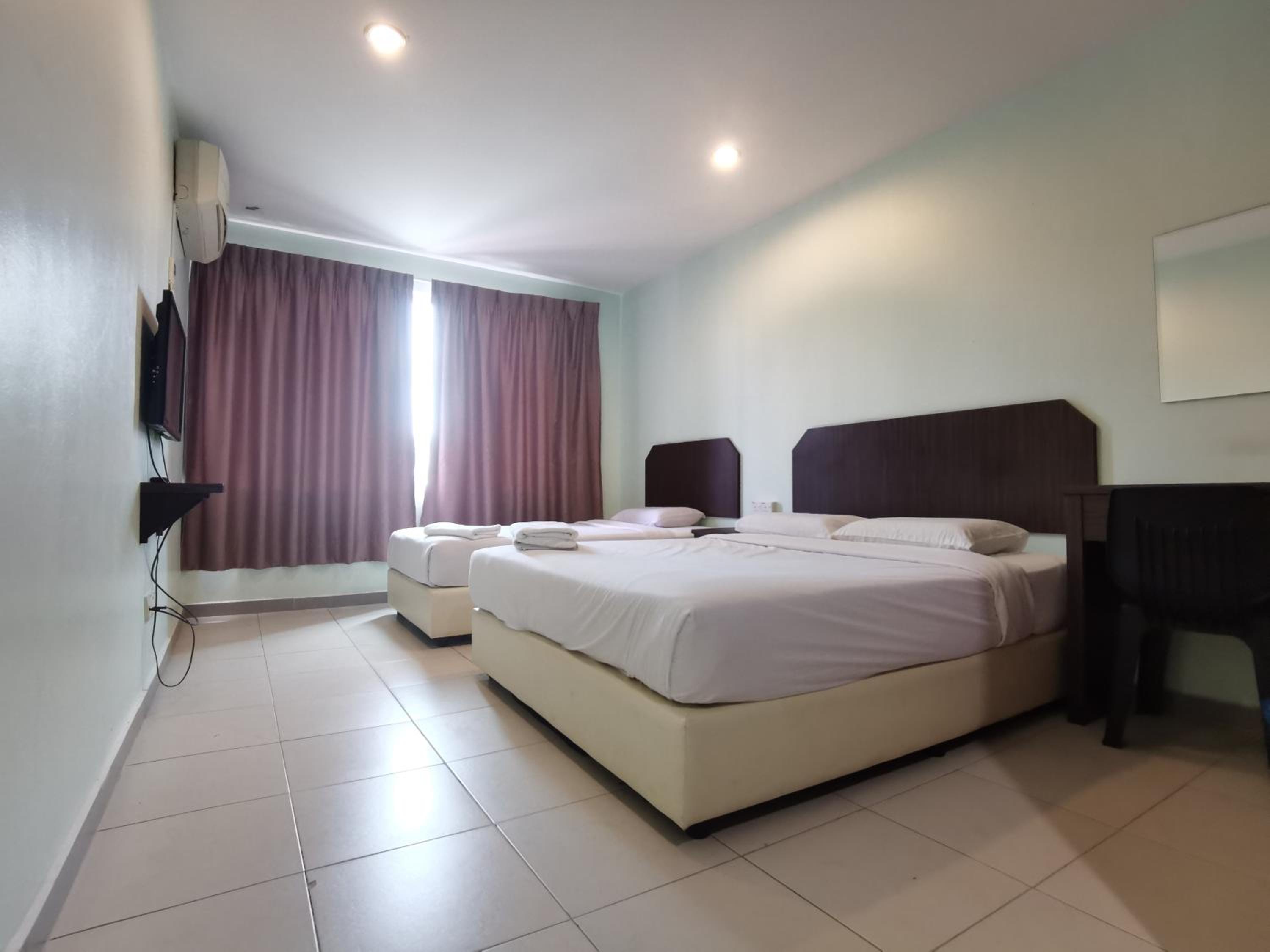 Triple Room - Photo 5