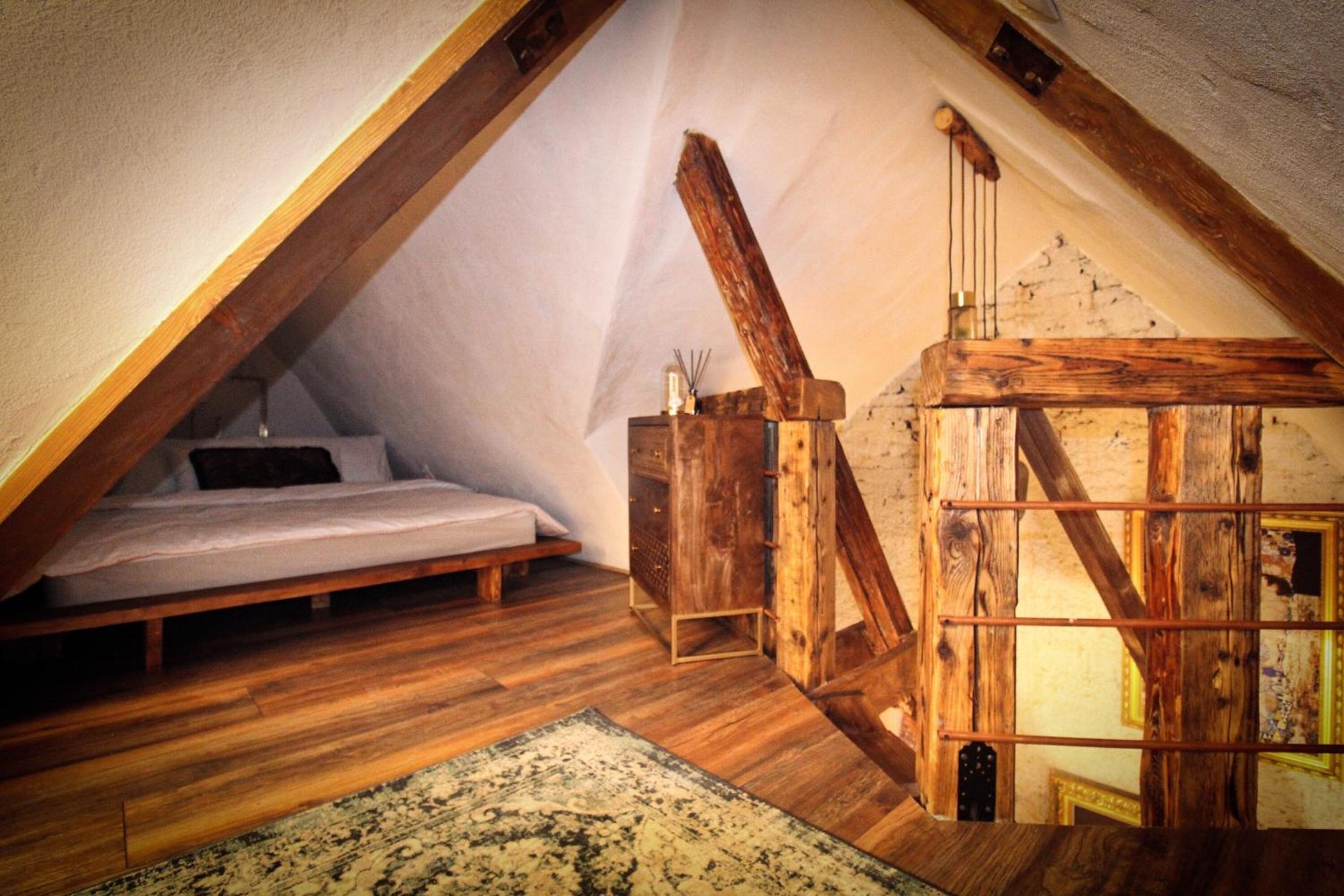 Loft - Photo 9