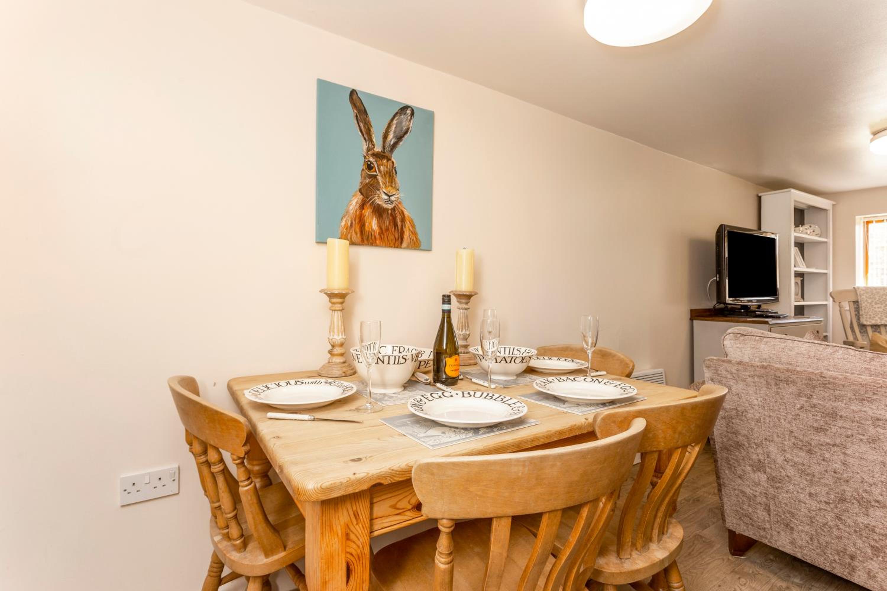 Two-Bedroom Cottage - Railway Cottage photo 2