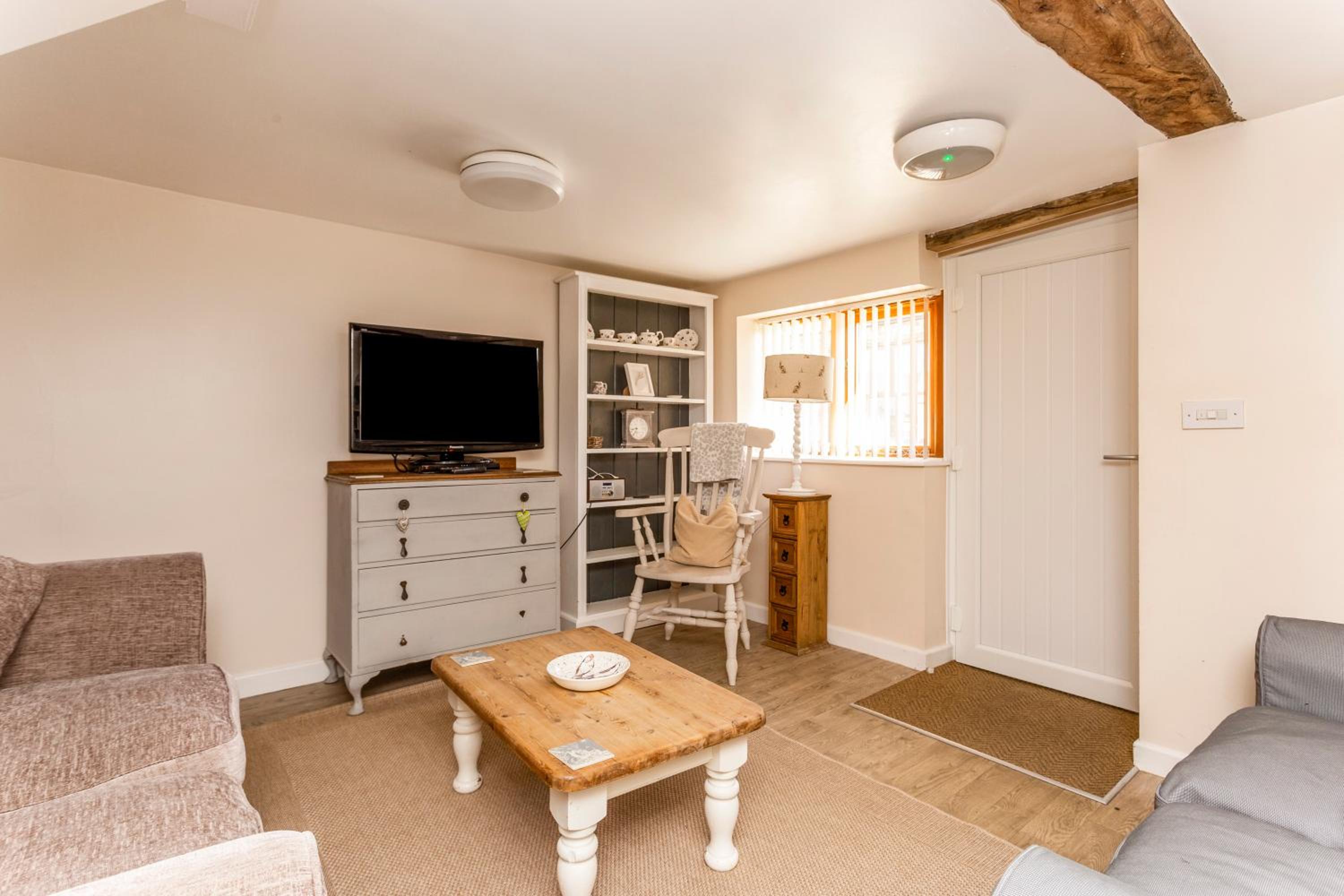 Two-Bedroom Cottage - Railway Cottage photo 3