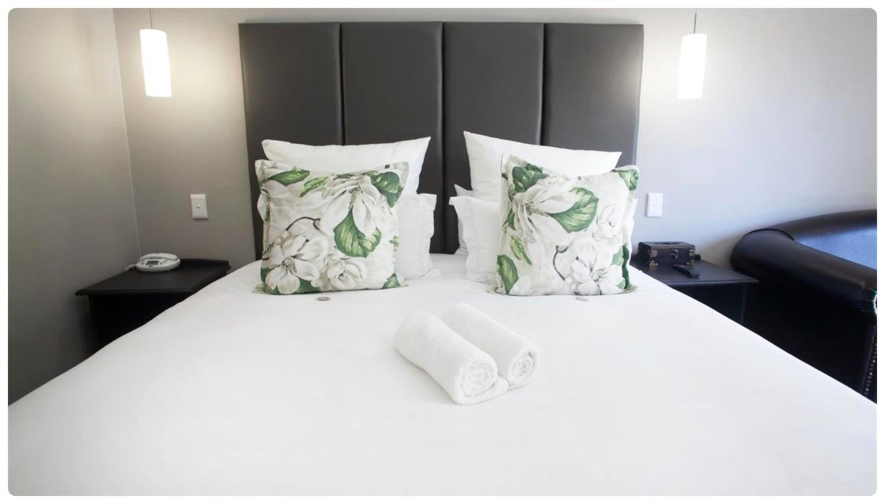 Self-Catering Studio - Photo 1