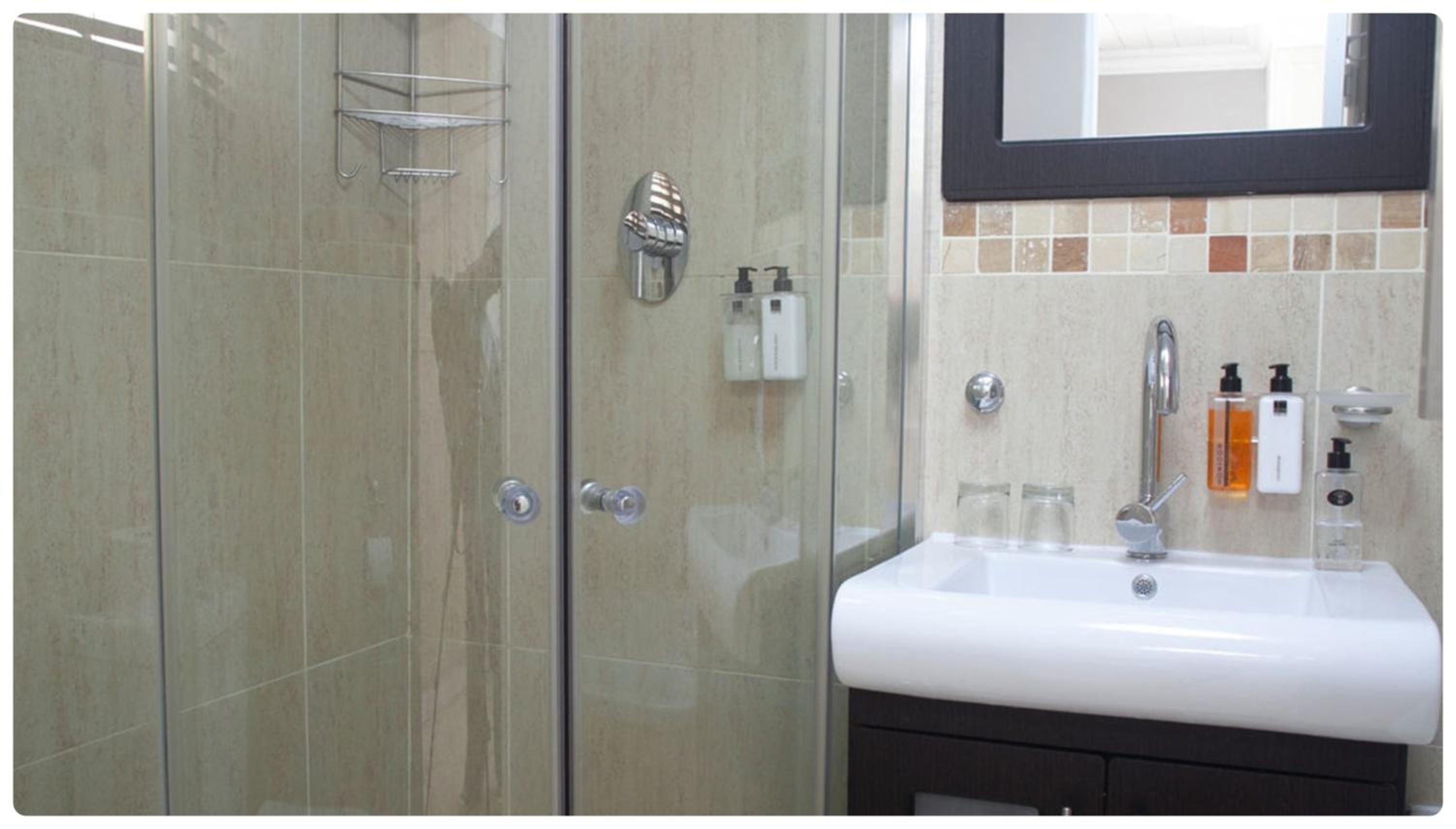 Self-Catering Studio - Photo 2