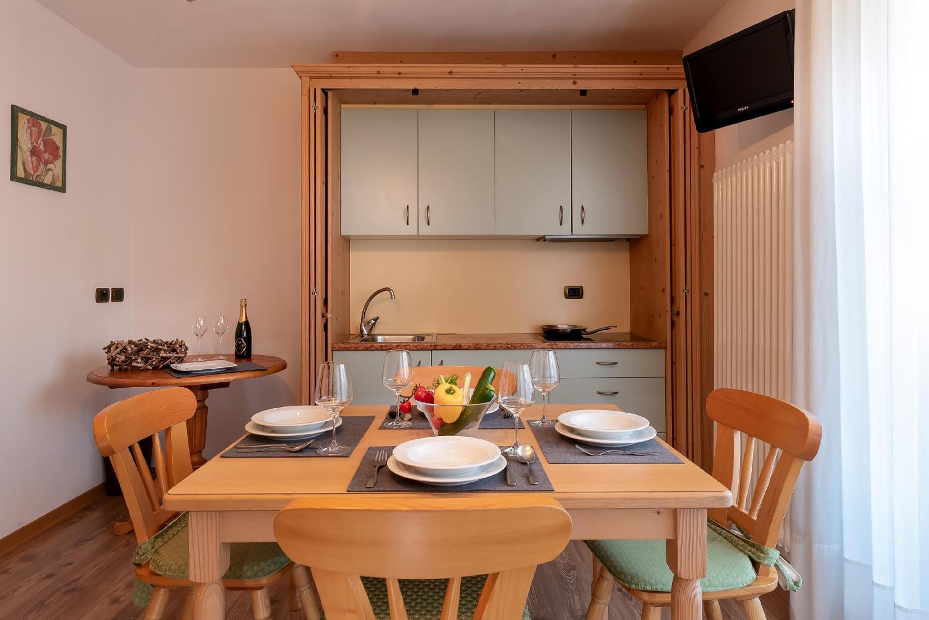 Standard Double or Twin Room - Photo 2
