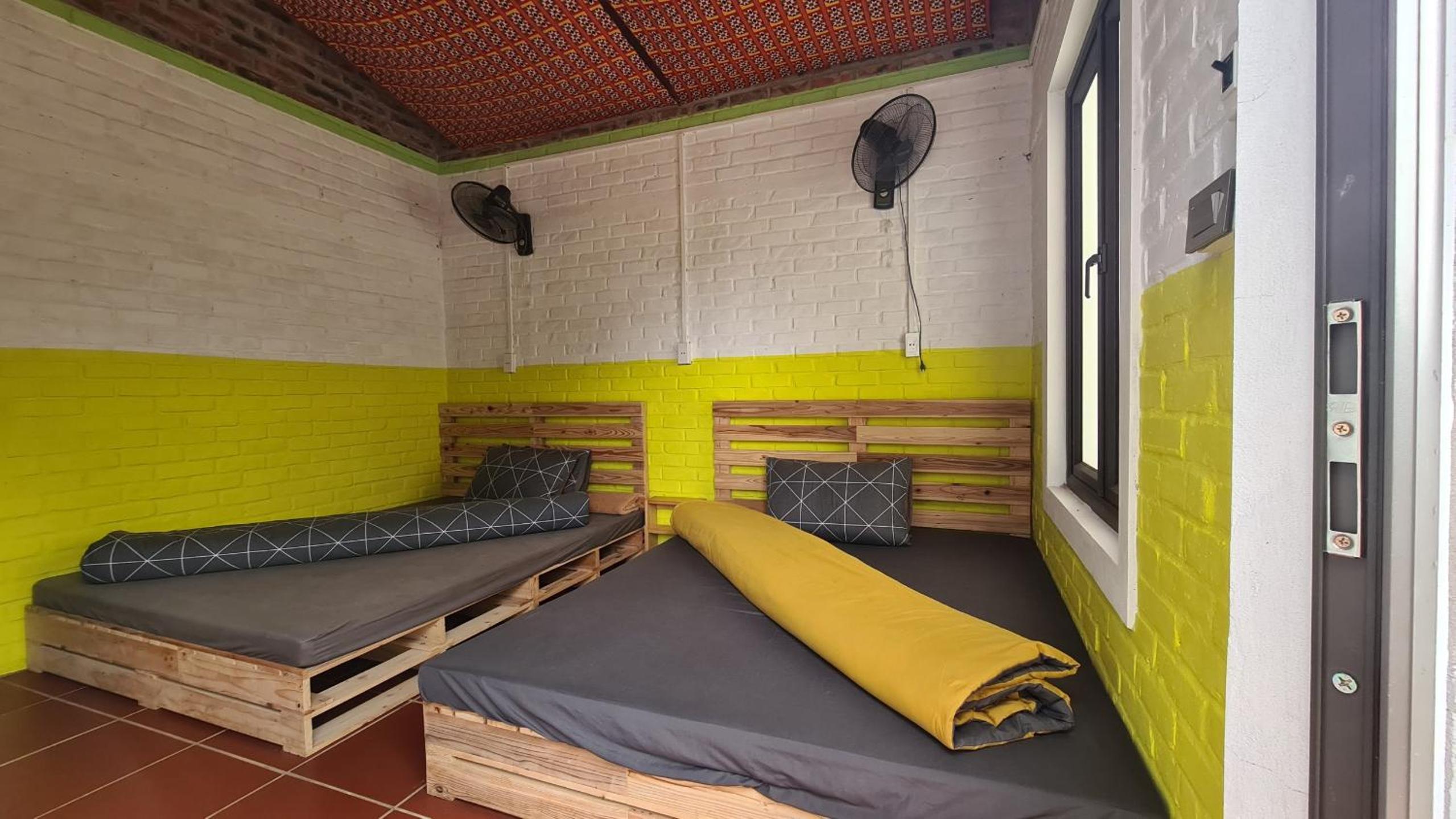 King Room with Two King Beds photo 2