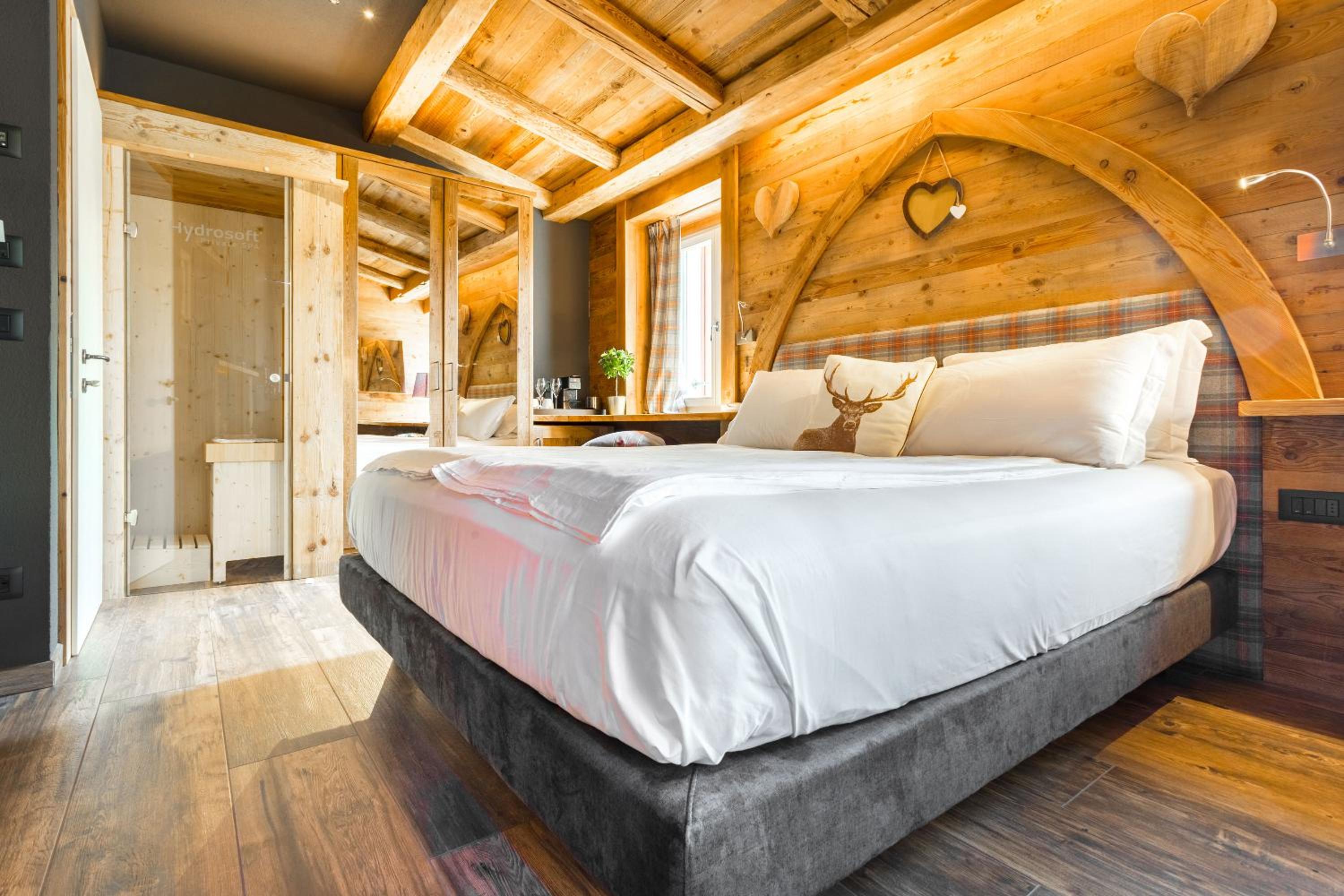 Suite with Sauna - Photo 2