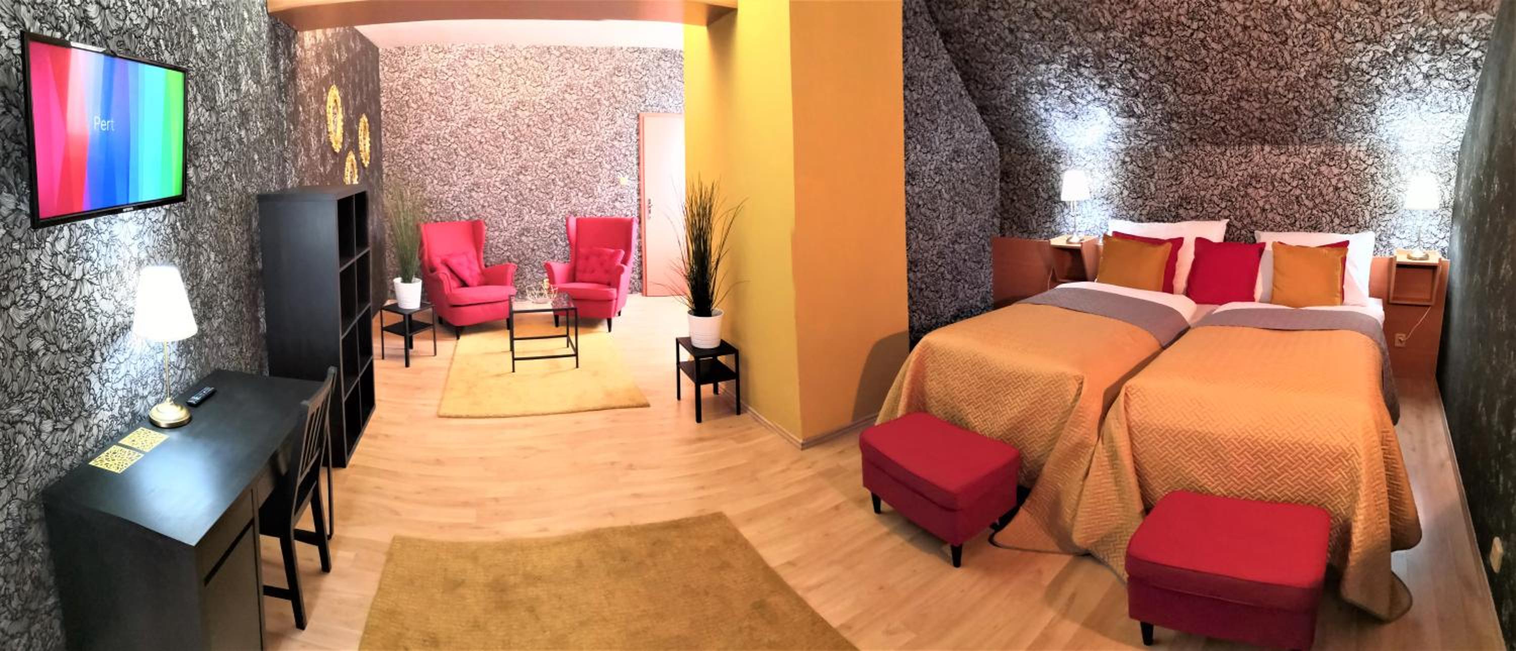 Suite - Photo 6