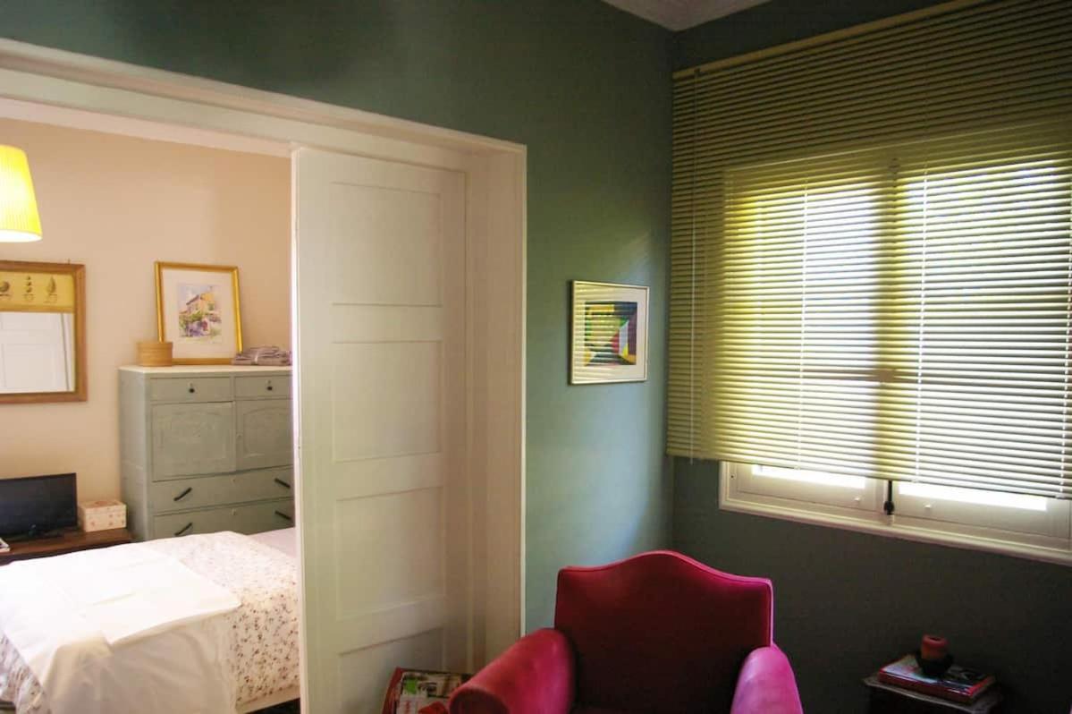 One-Bedroom House photo 1