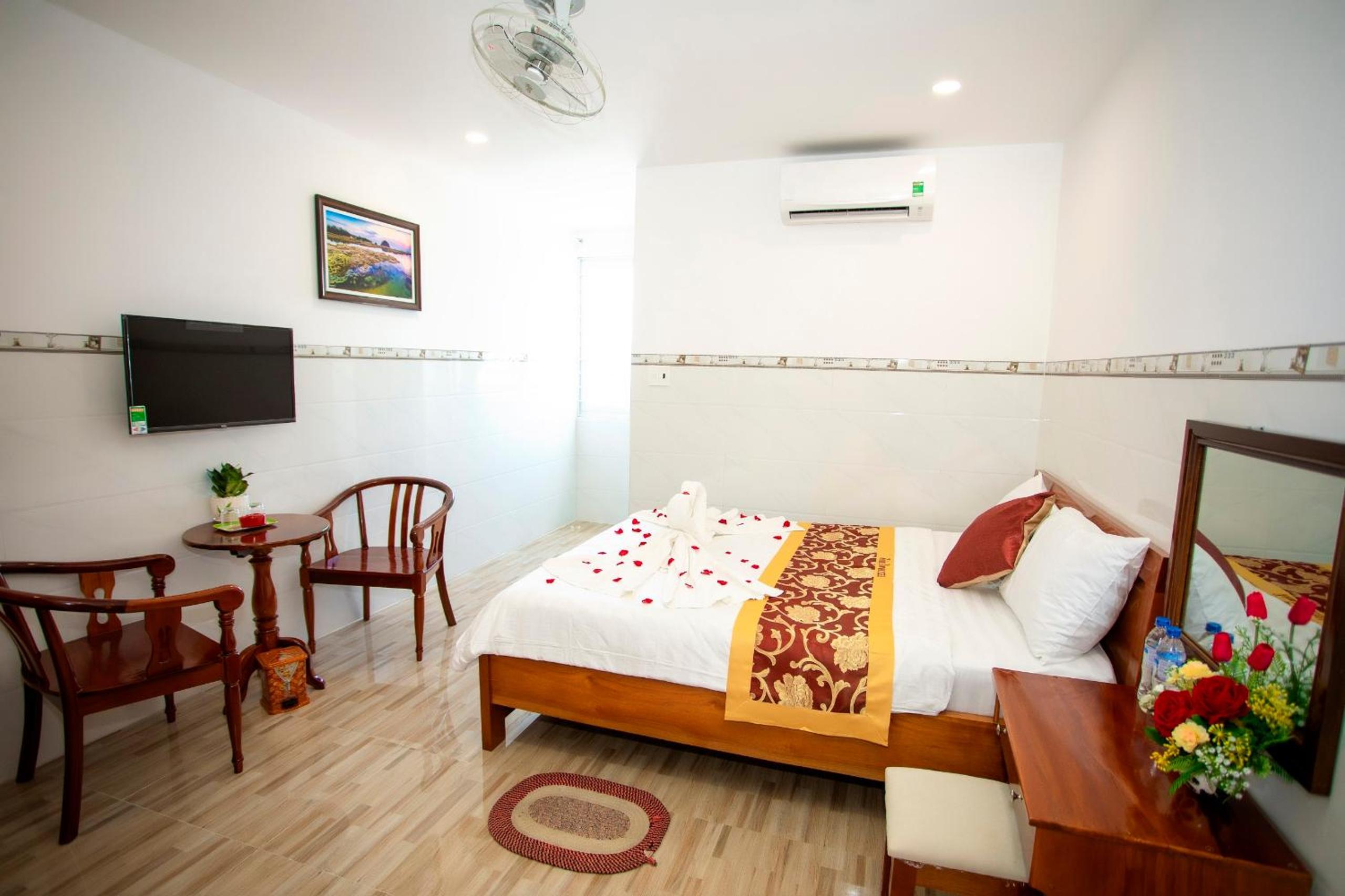 Queen Room