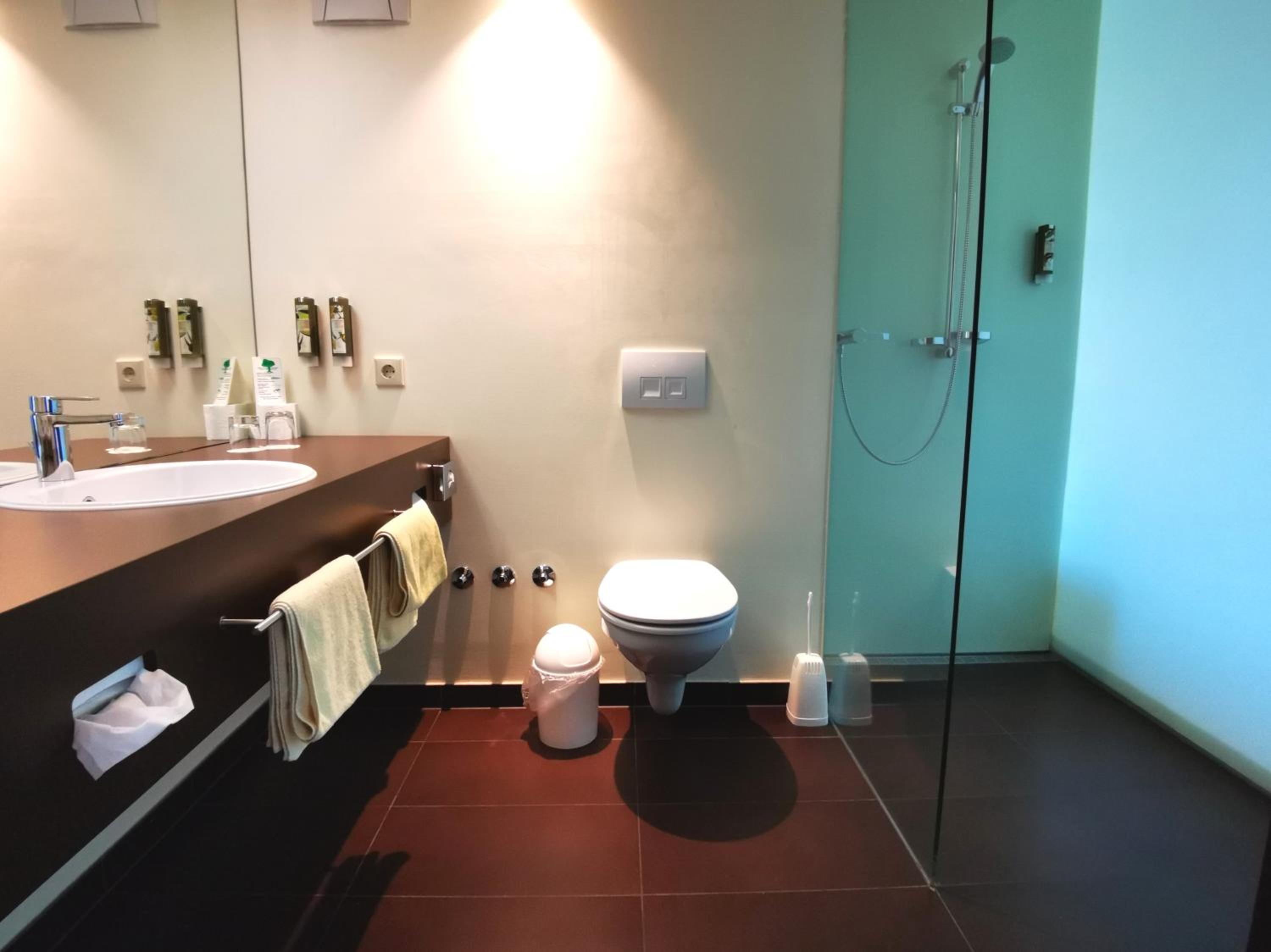 Double or Twin Room with Forest View - Photo 4