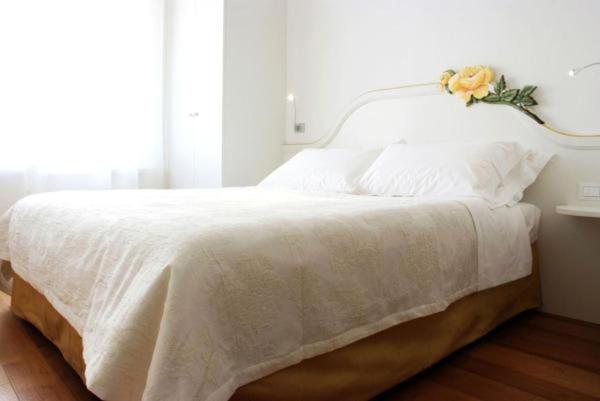 Double Room with Private Bathroom - Photo 4