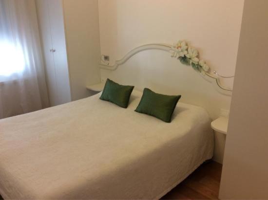 Double Room with Private Bathroom - Photo 1
