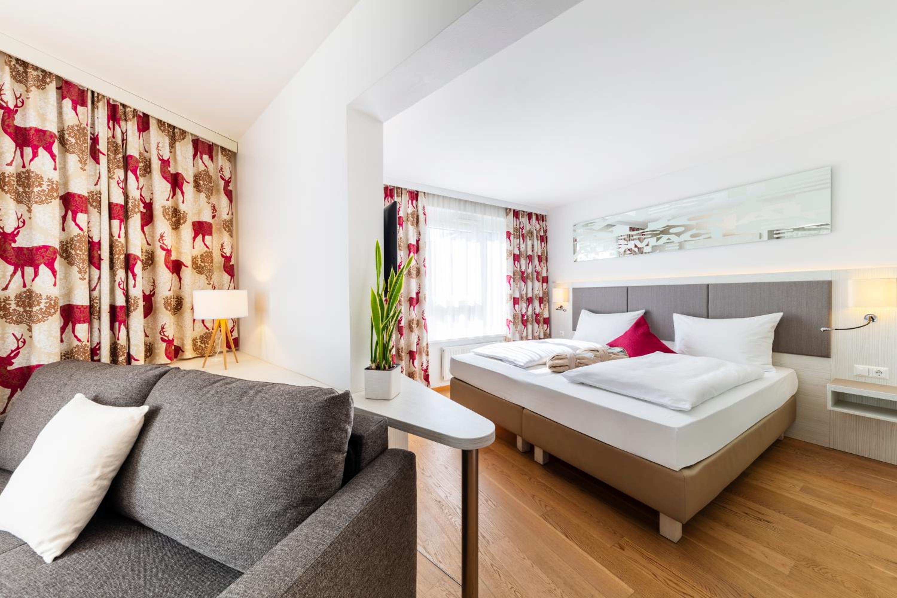 Suite with Garden View photo 1