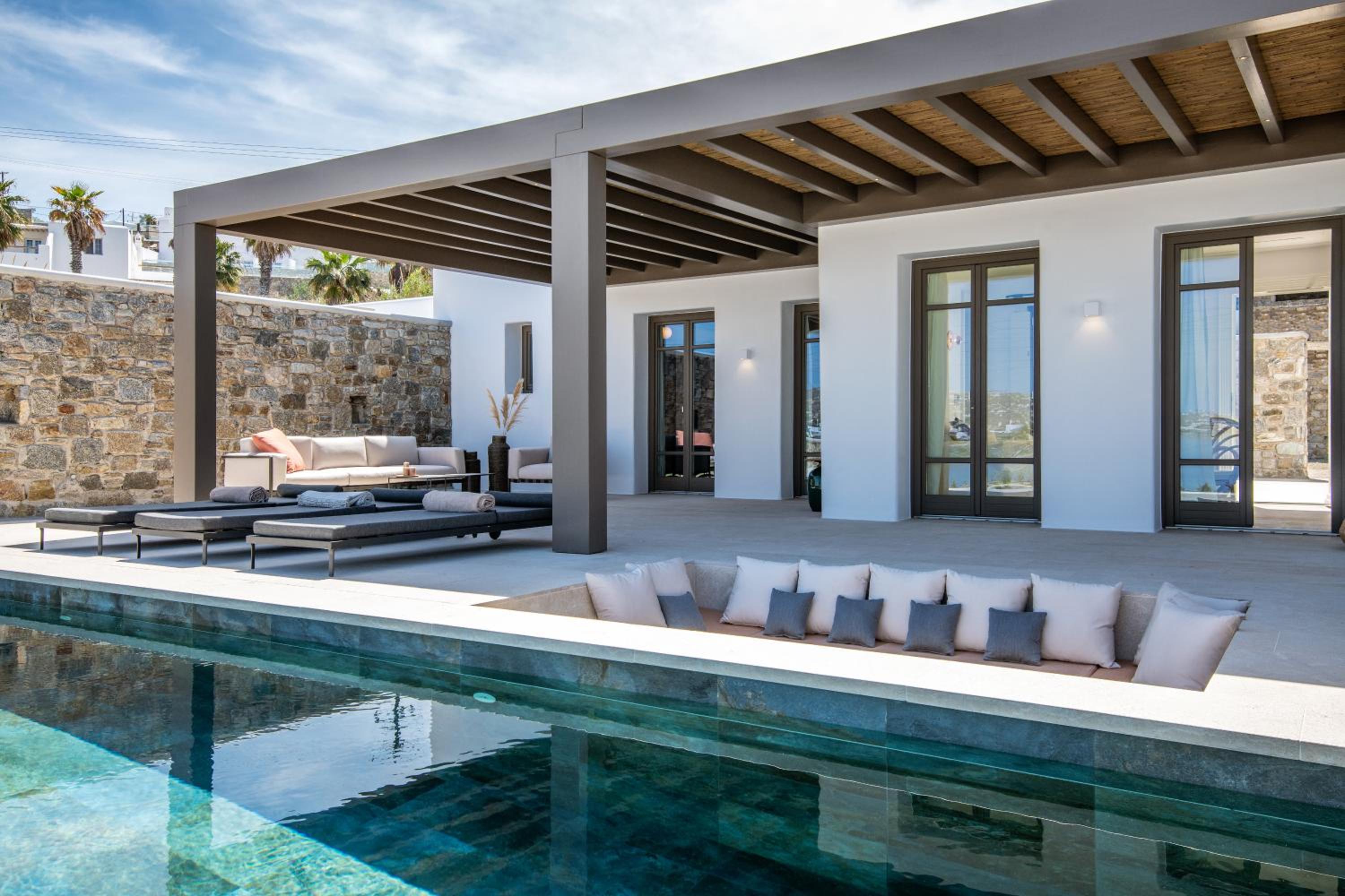 Two Bedroom Villa with Private Heated Pool Sea View - Photo 2