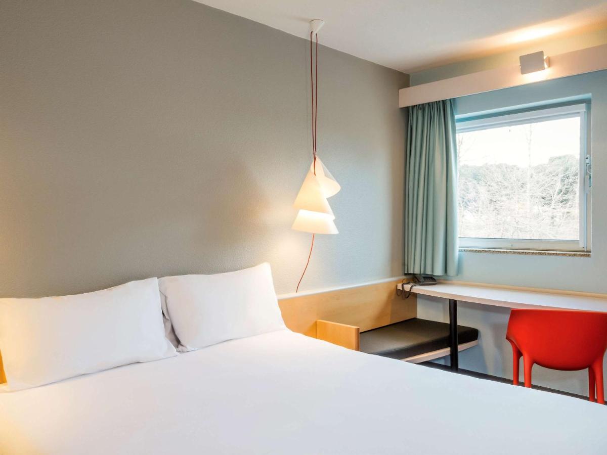 Standard Double Room with Double Bed - Photo 3