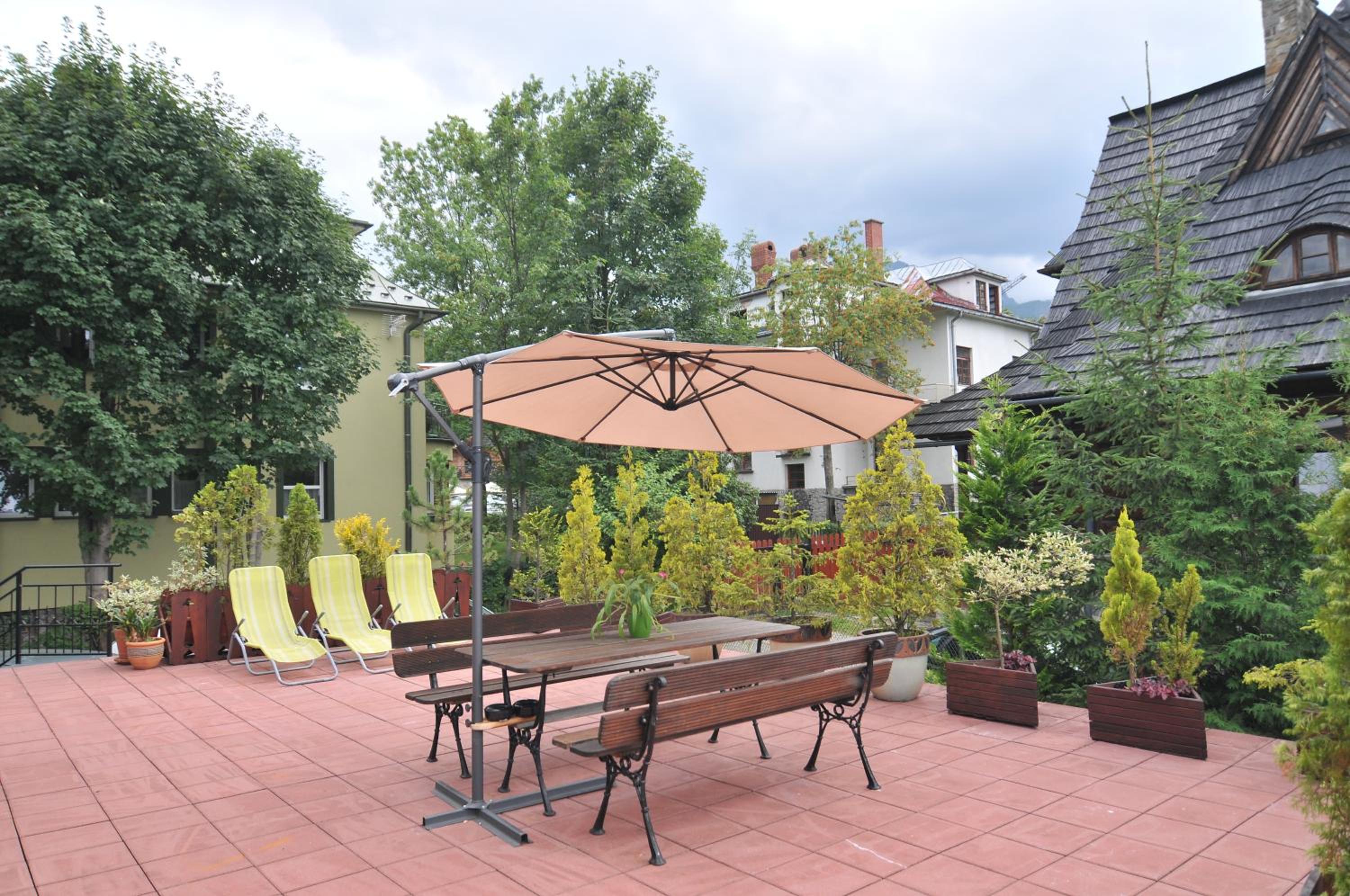Triple Room with Balcony - Photo 5