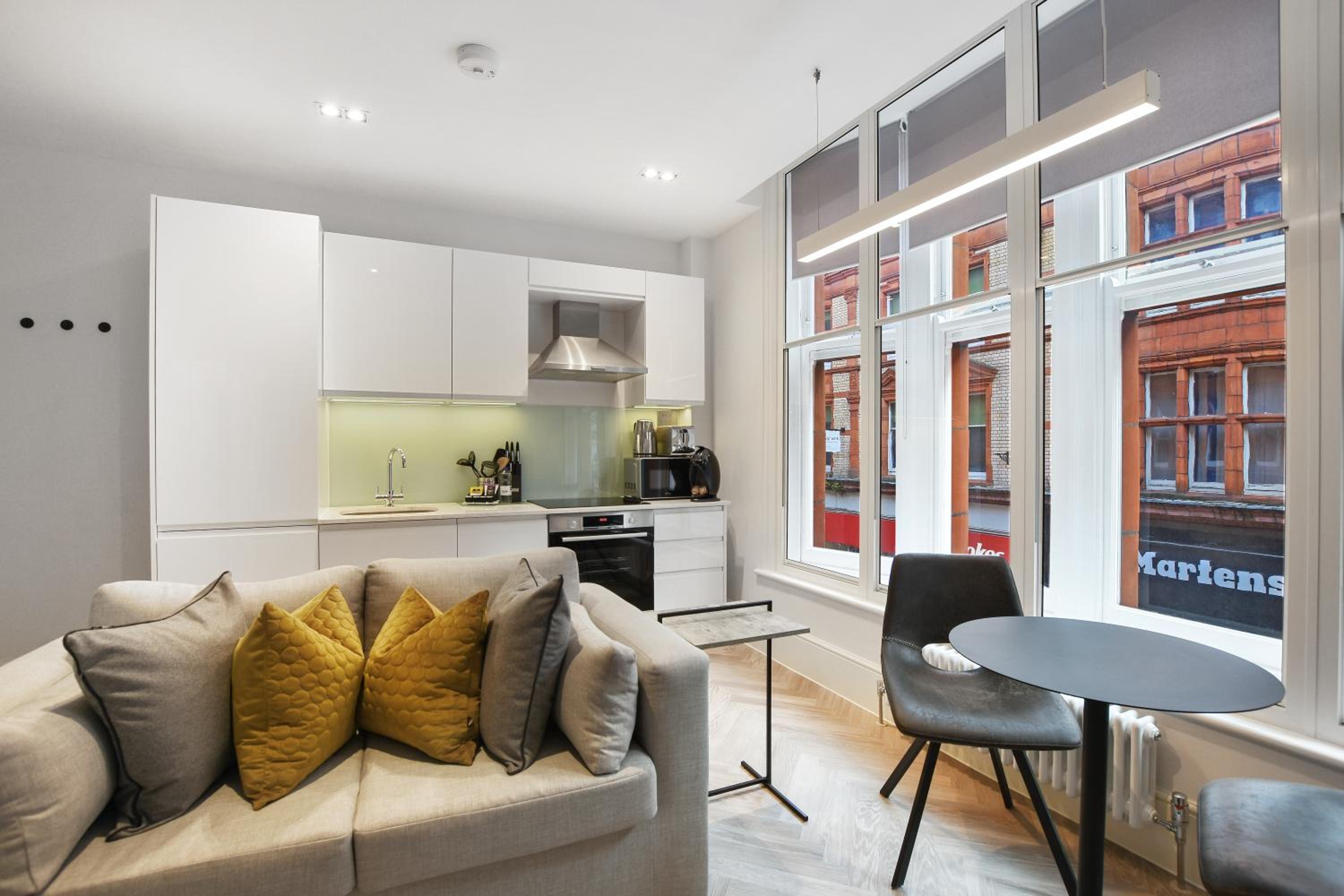 One-Bedroom Apartment - Photo 12
