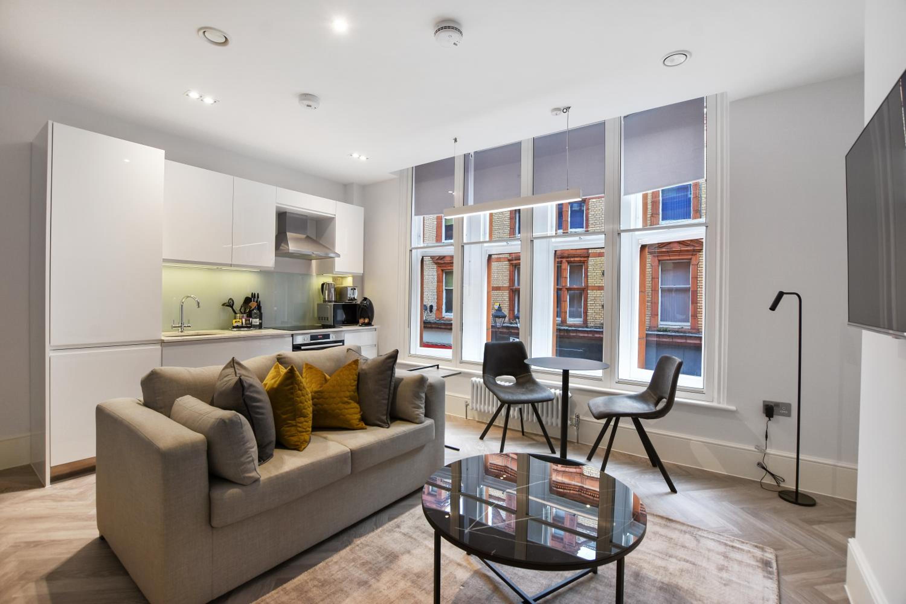 One-Bedroom Apartment - Photo 10