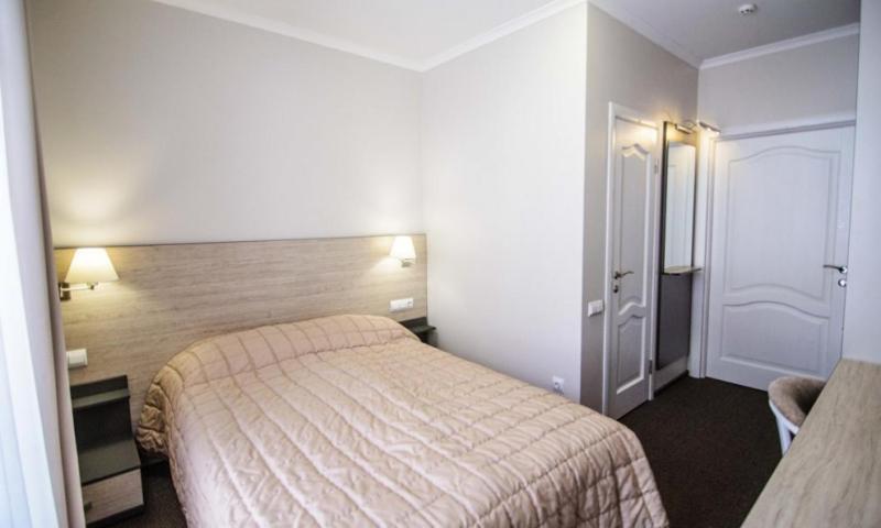 Standard Double Room photo 3