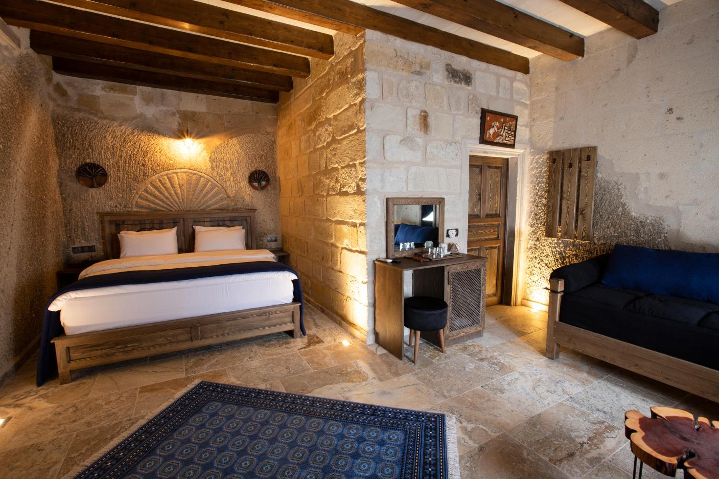 Triple Room with Bathroom photo 2