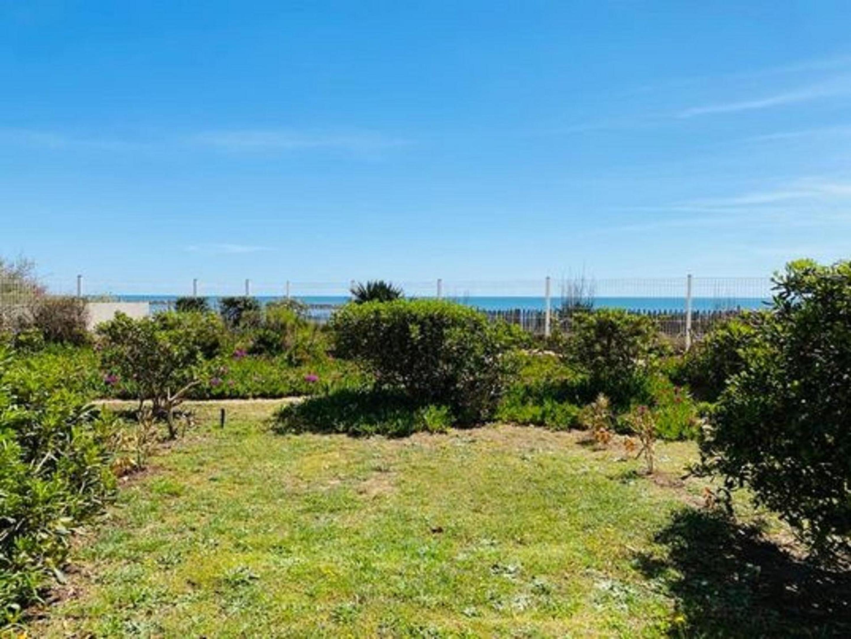 One-Bedroom Apartment - Sea View