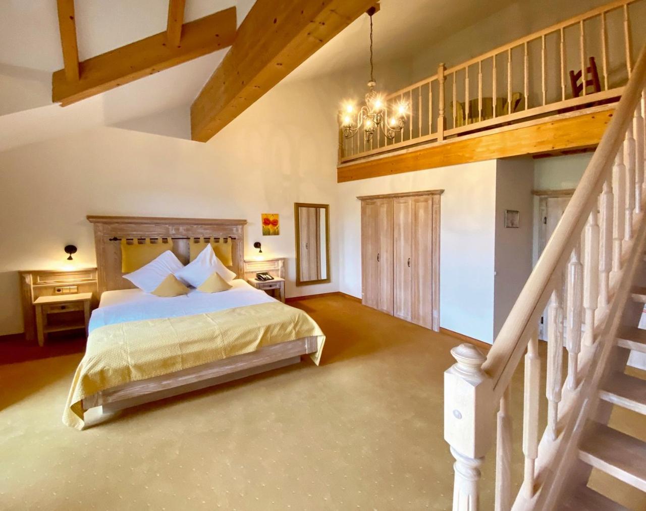Superior Suite - Photo 1