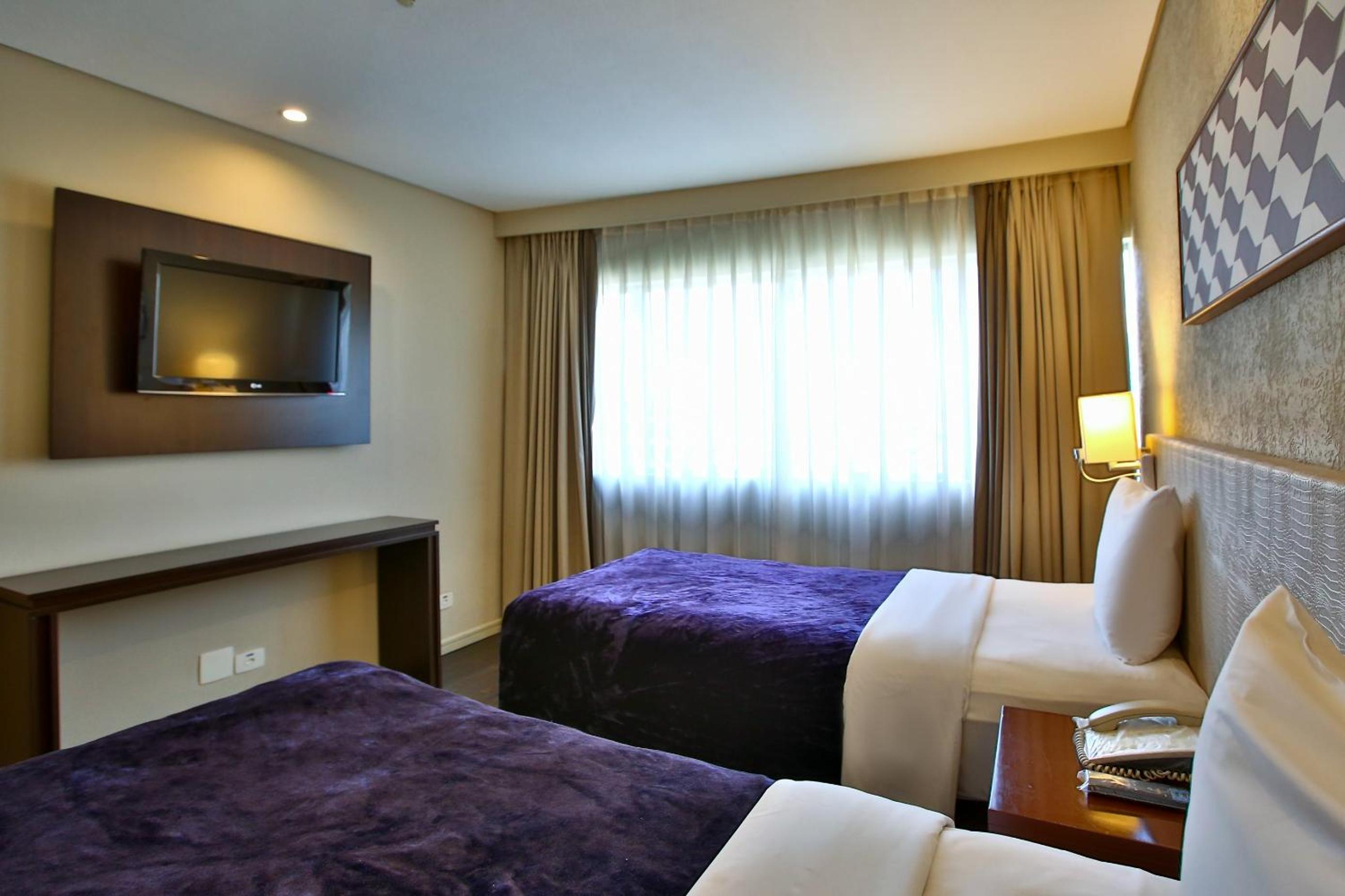 Executive Twin Suite