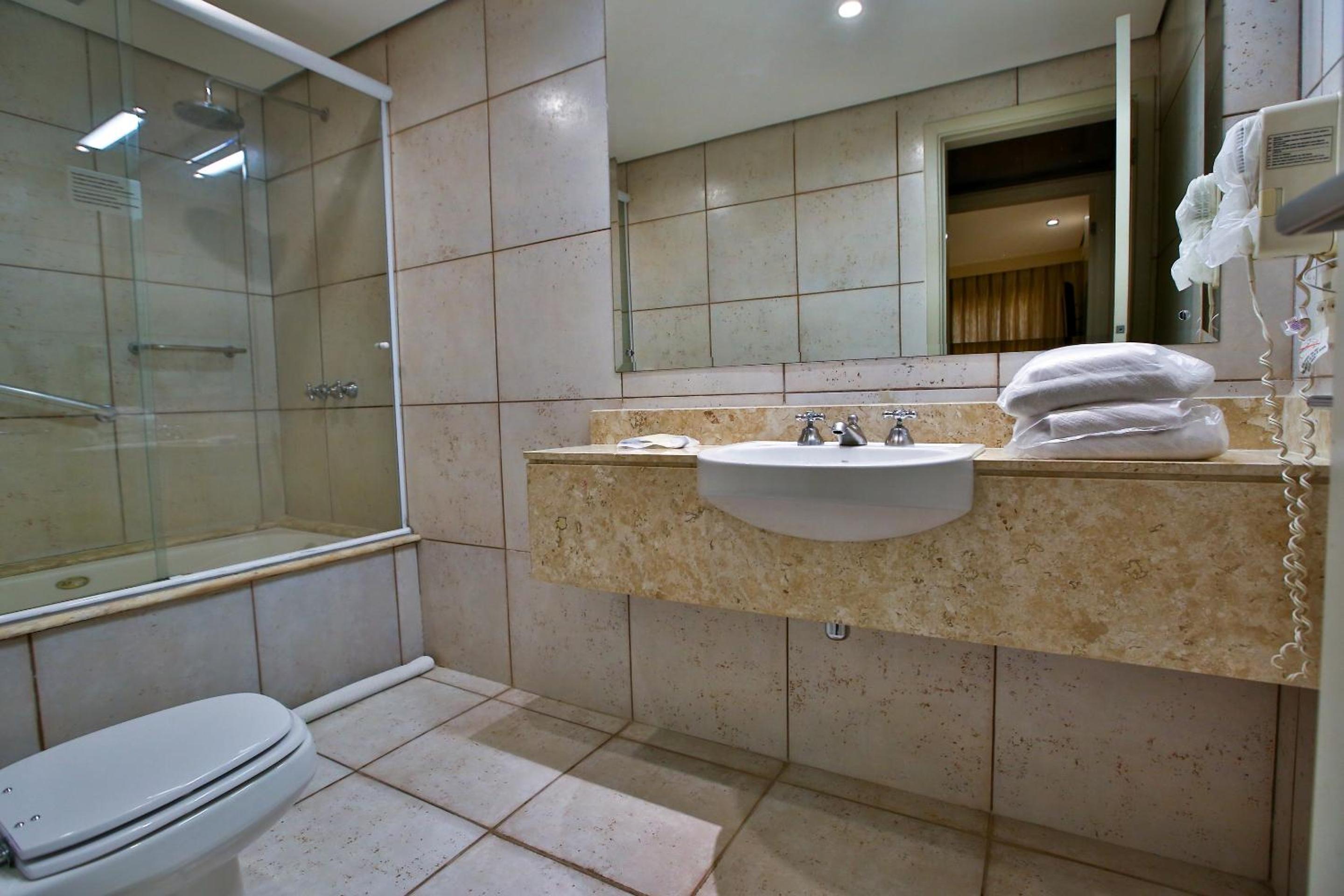 Executive Twin Suite