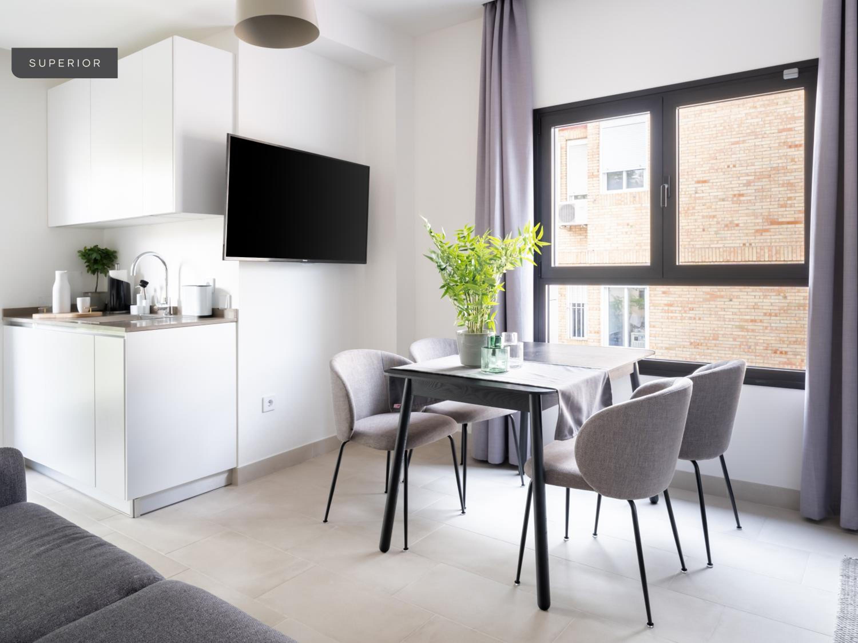 Superior Apartment - Photo 6