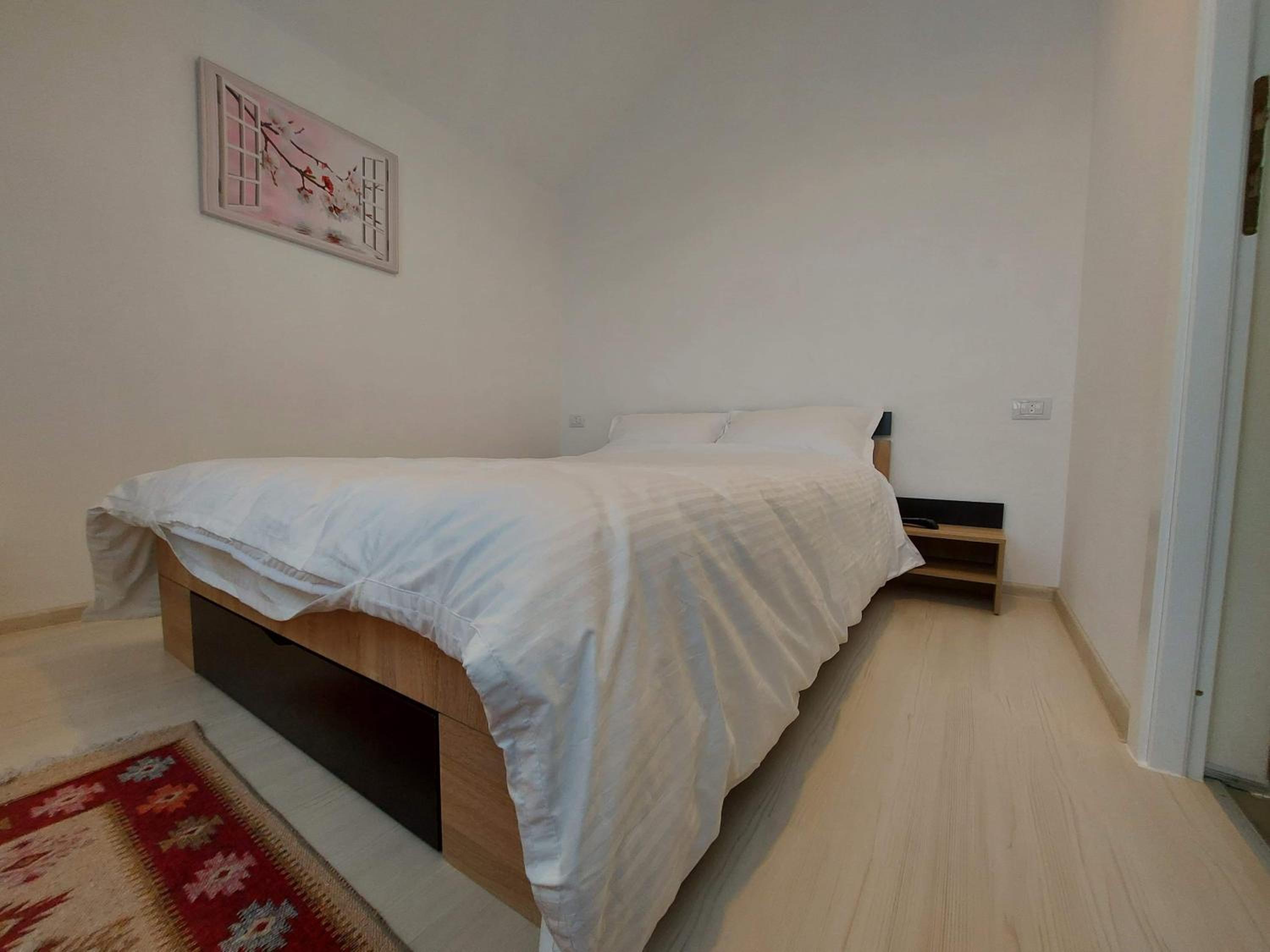 One-Bedroom House - Photo 3