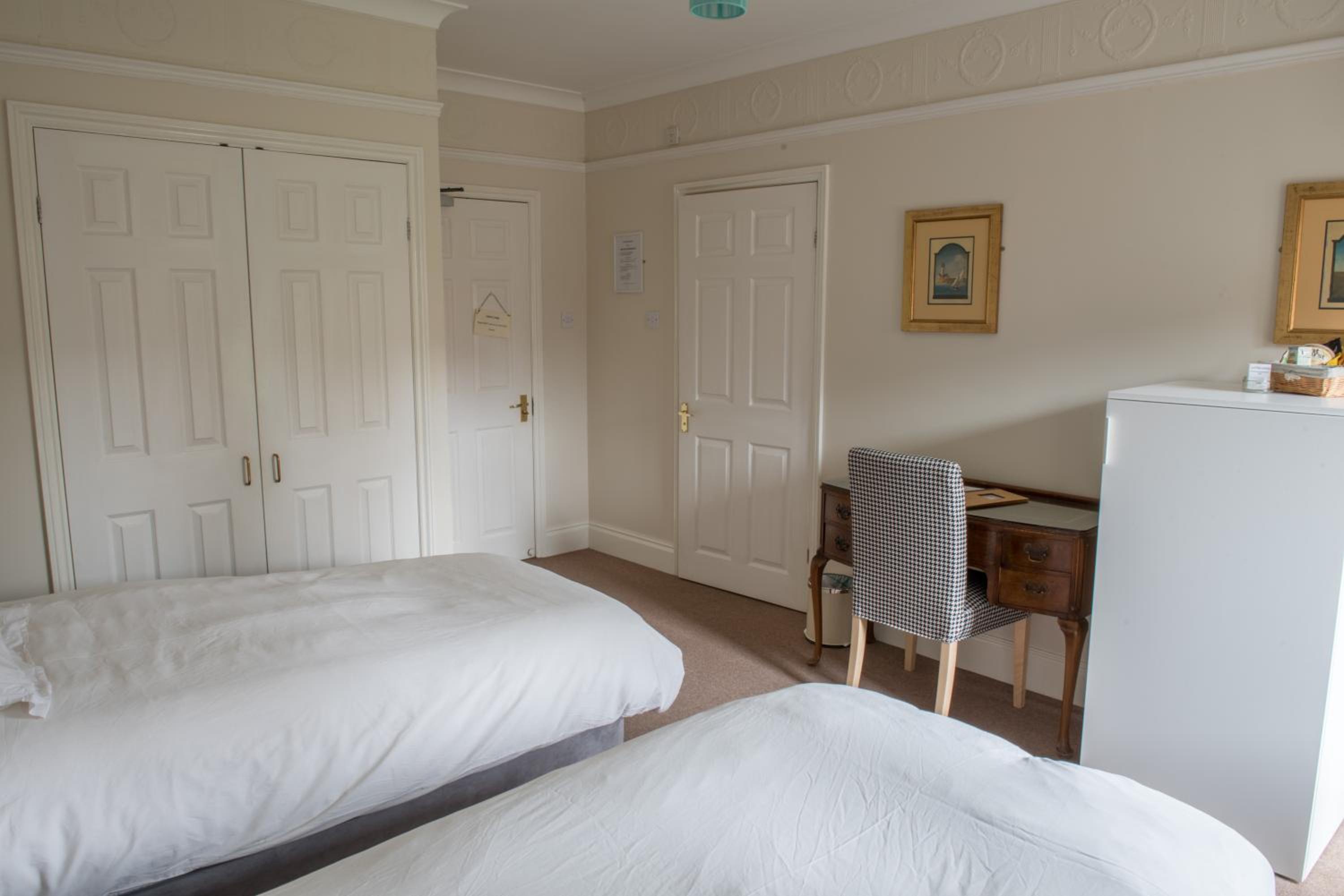 Superior Twin Room photo 3