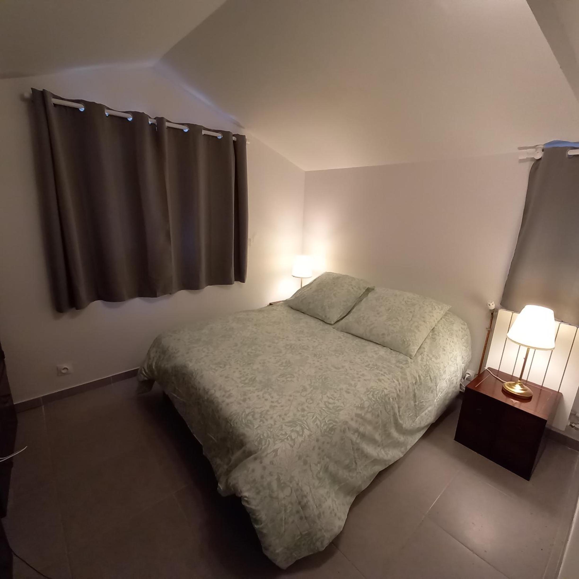 Double Room - Photo 2