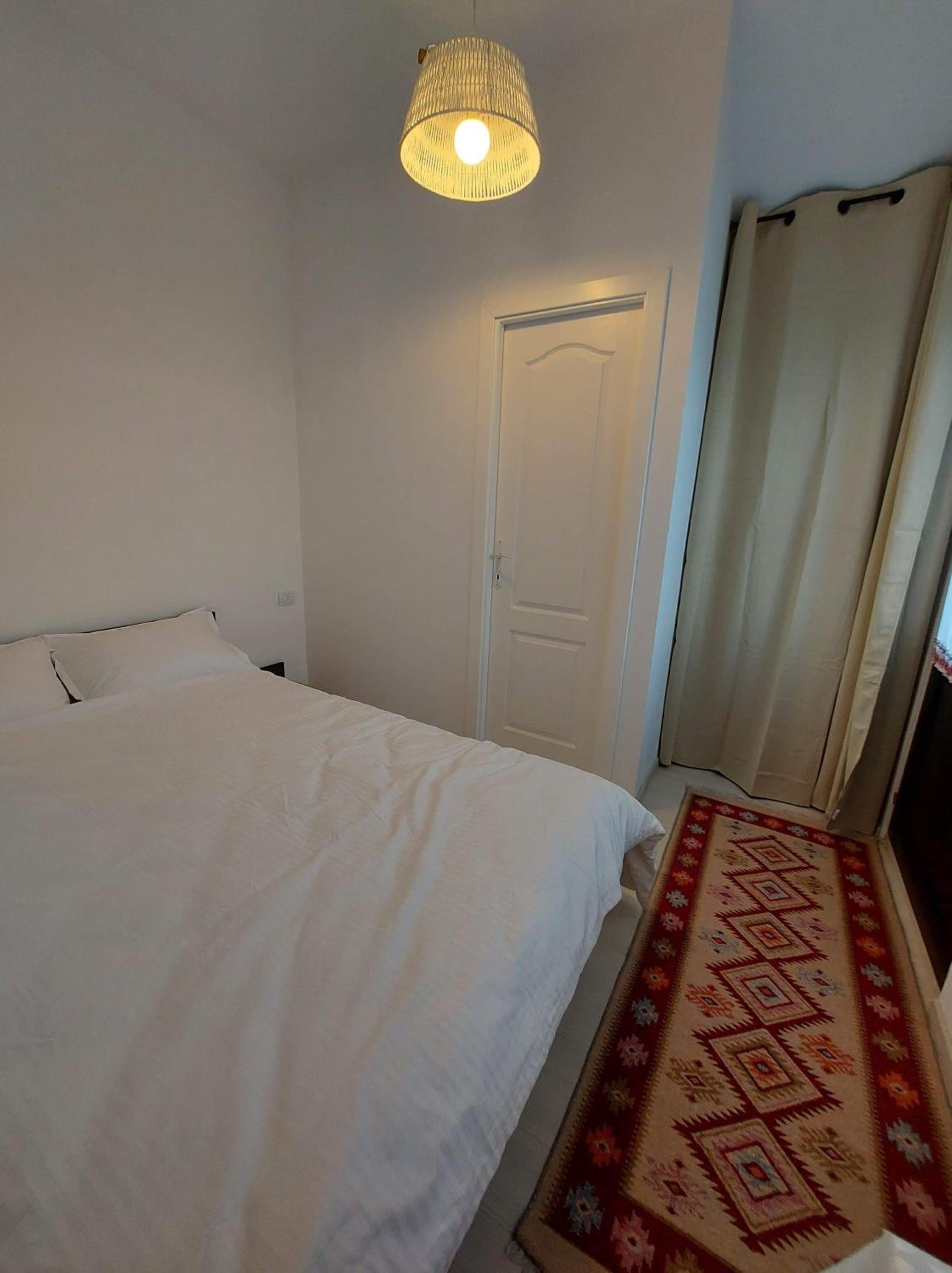 One-Bedroom House - Photo 9